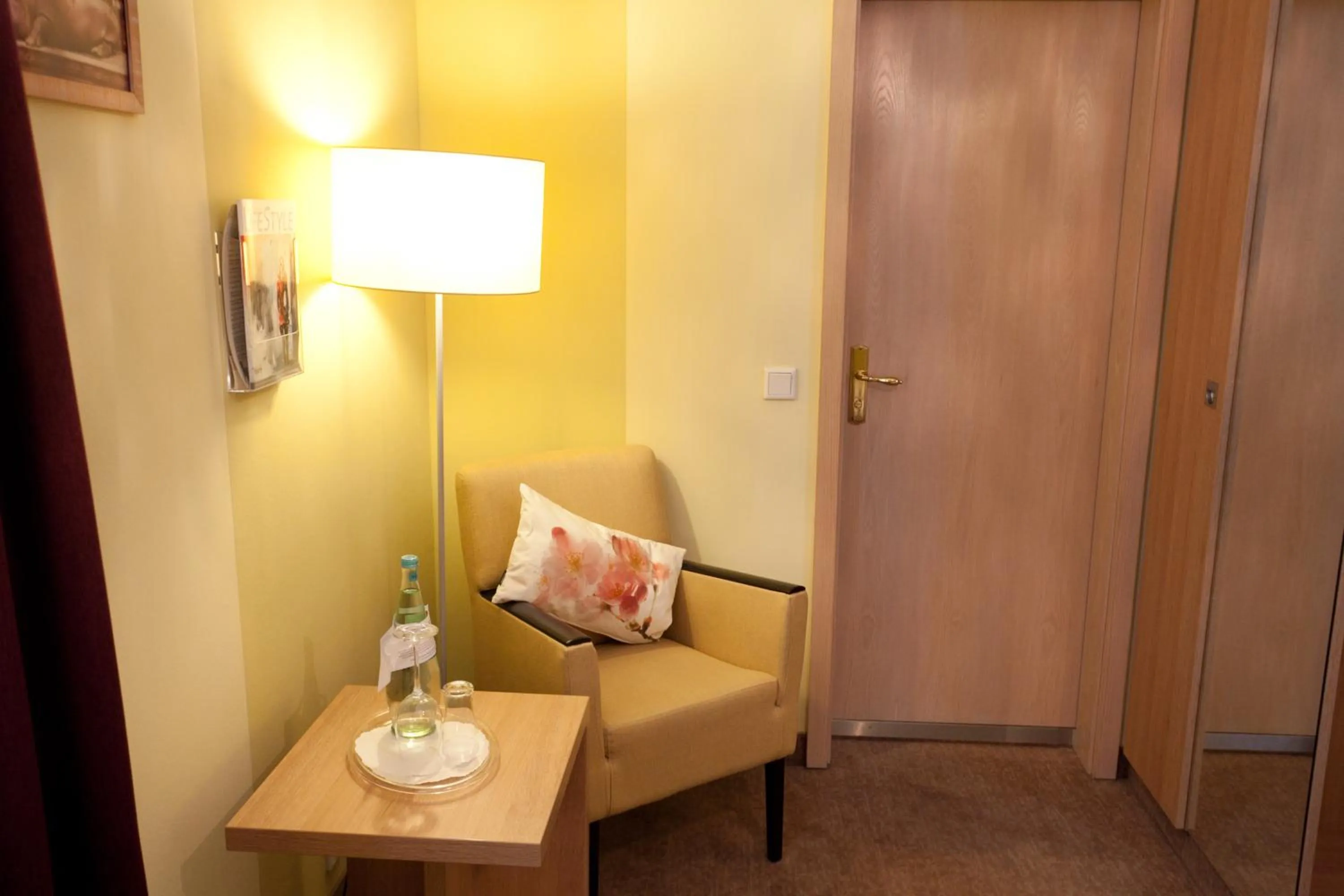 Seating area in Hotel Schepers