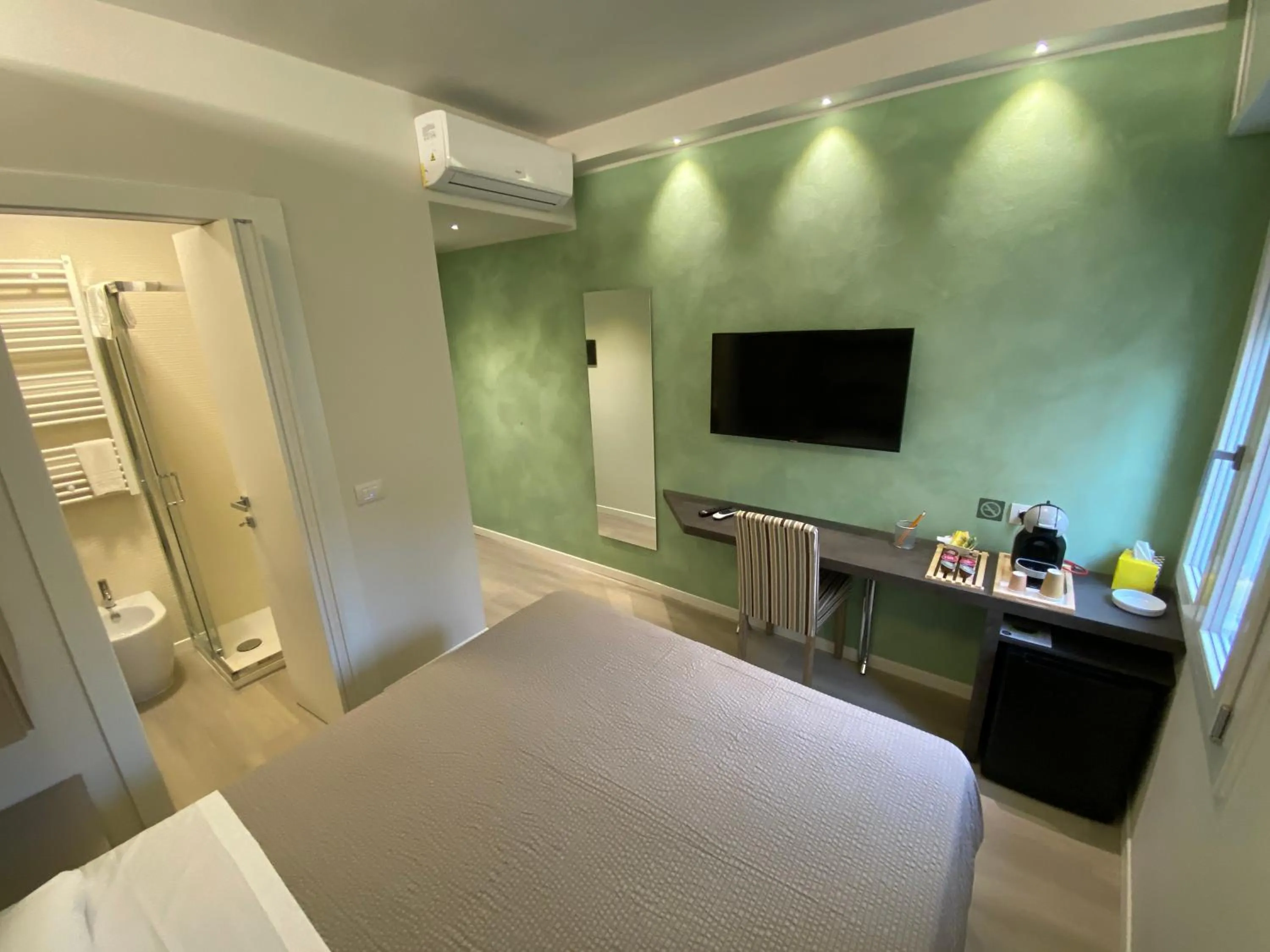 TV and multimedia, Bed in Affittacamere Ventisettembre