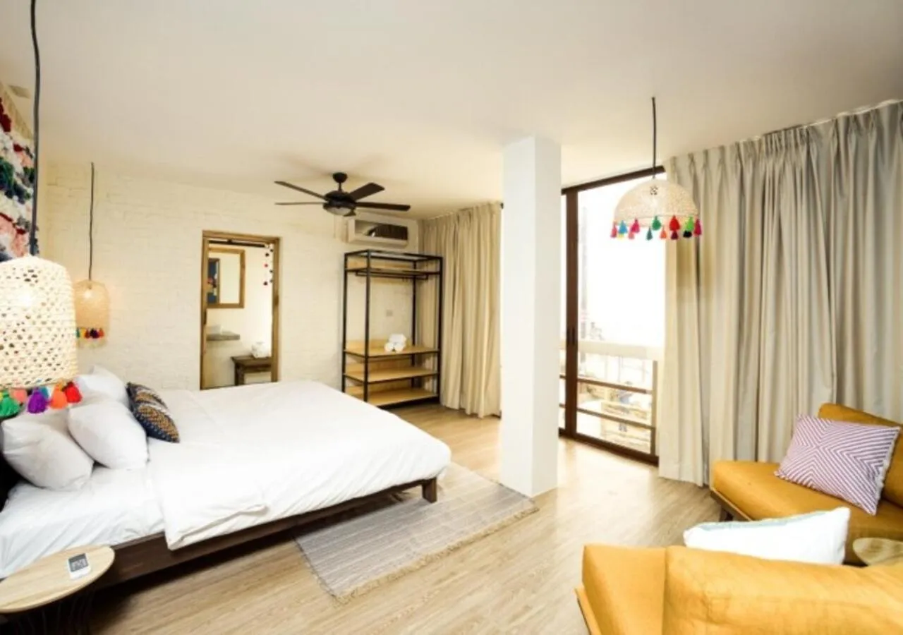 Bedroom, Bed in Slumber Party Montañita