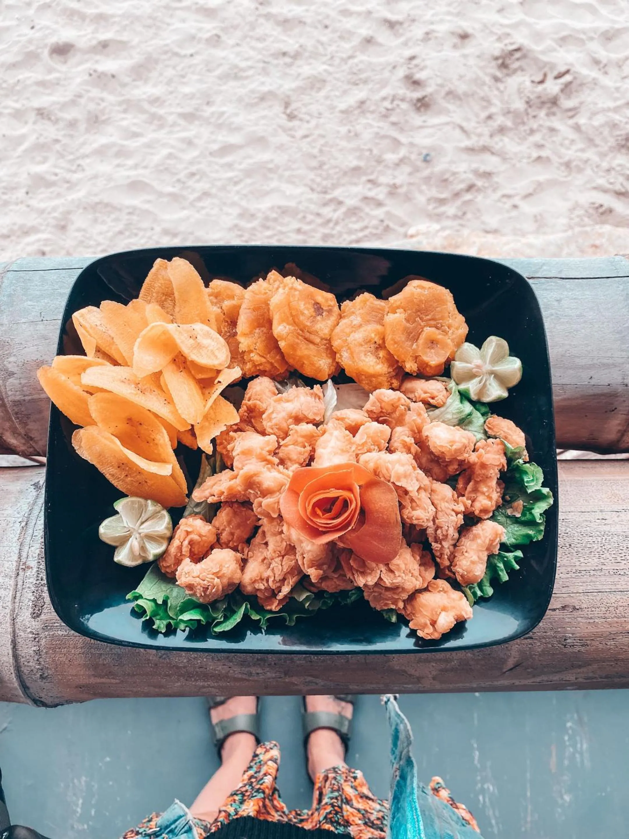 Restaurant/places to eat in Slumber Party Montañita