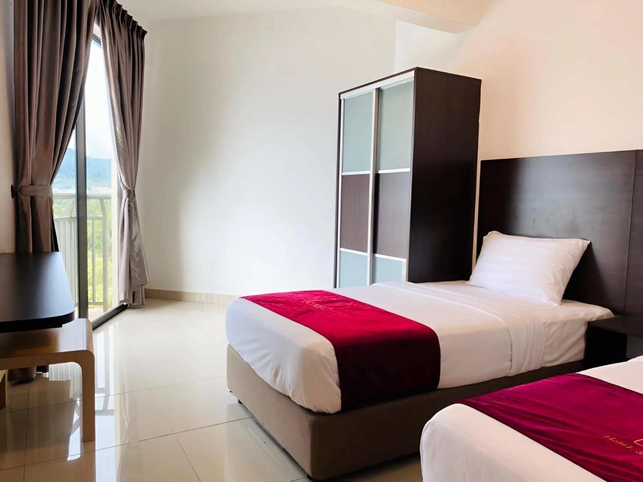 Marina Heights Hotel Residences