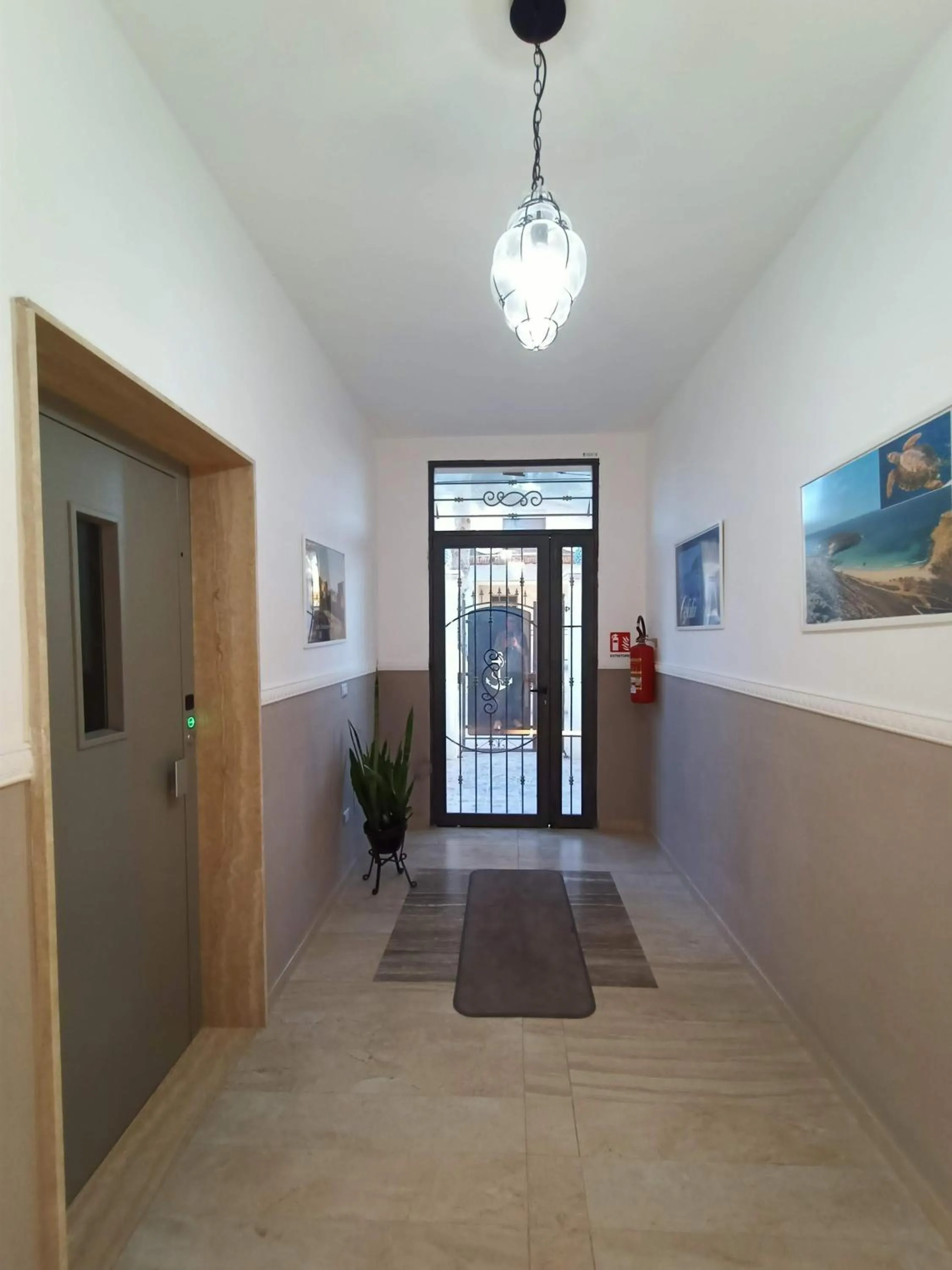 Lobby or reception in B&B Villa Sara Falconara