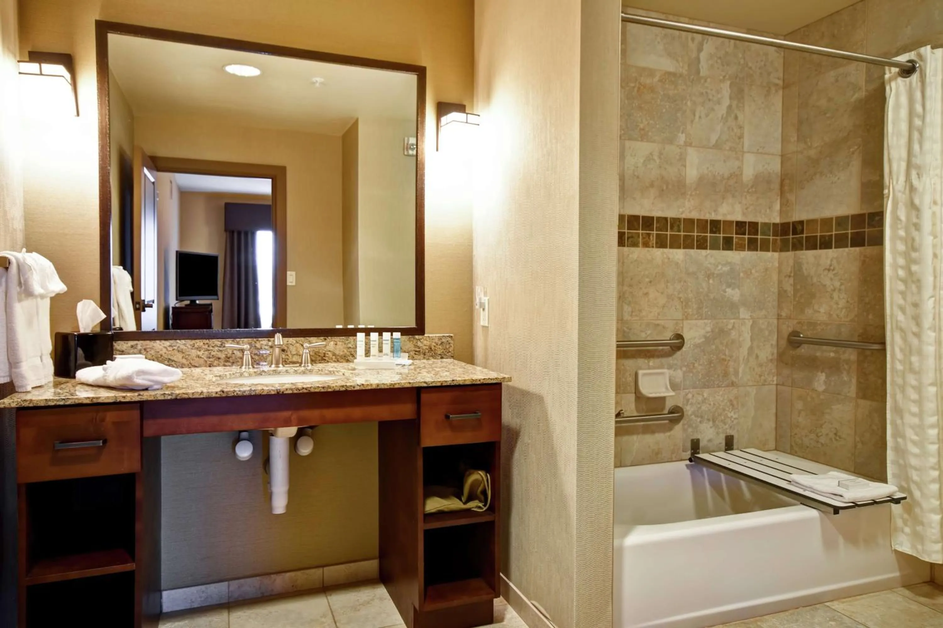 Bathroom in Homewood Suites by Hilton Kalispell