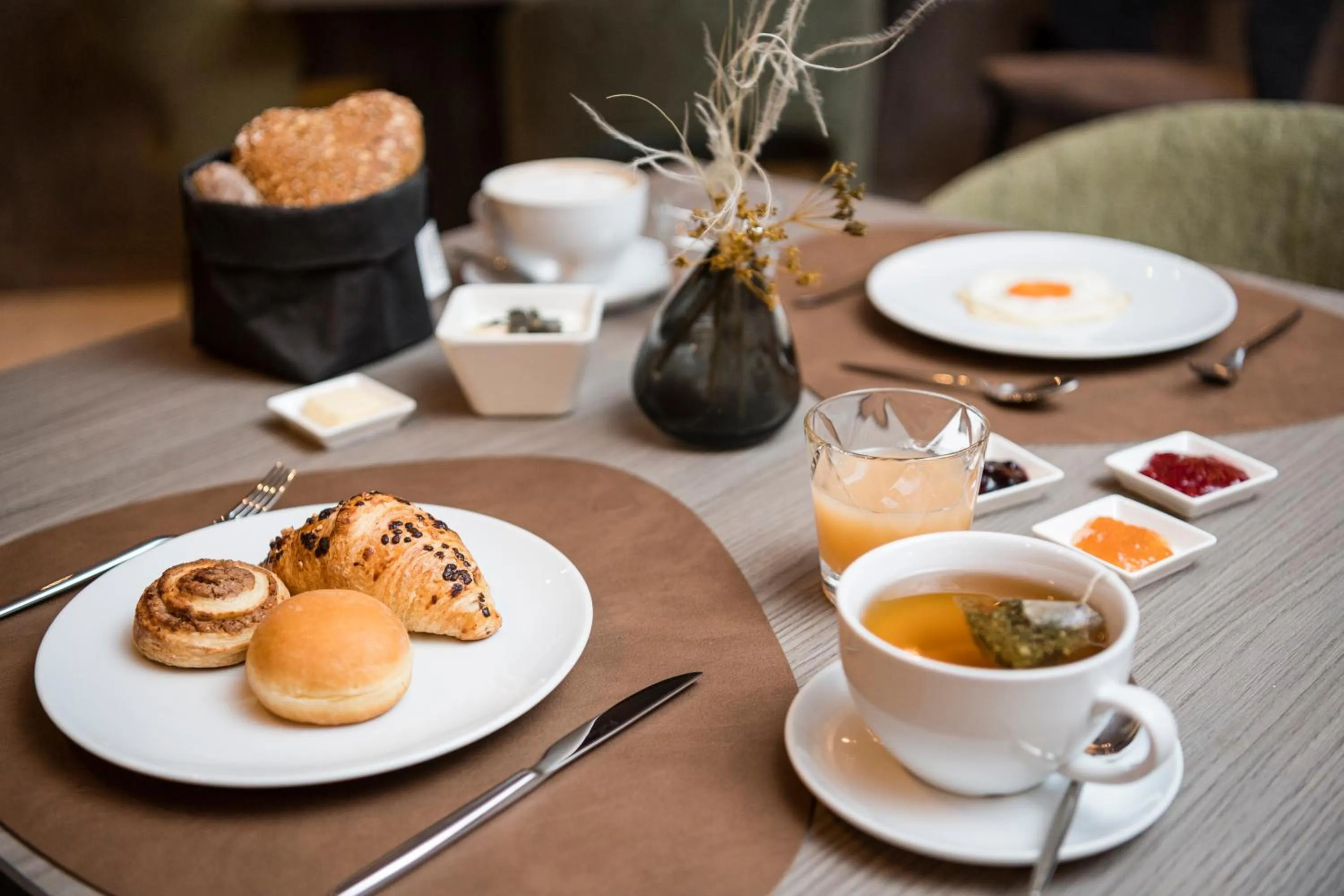 Buffet breakfast in Surega - Idyllic Farmhouse