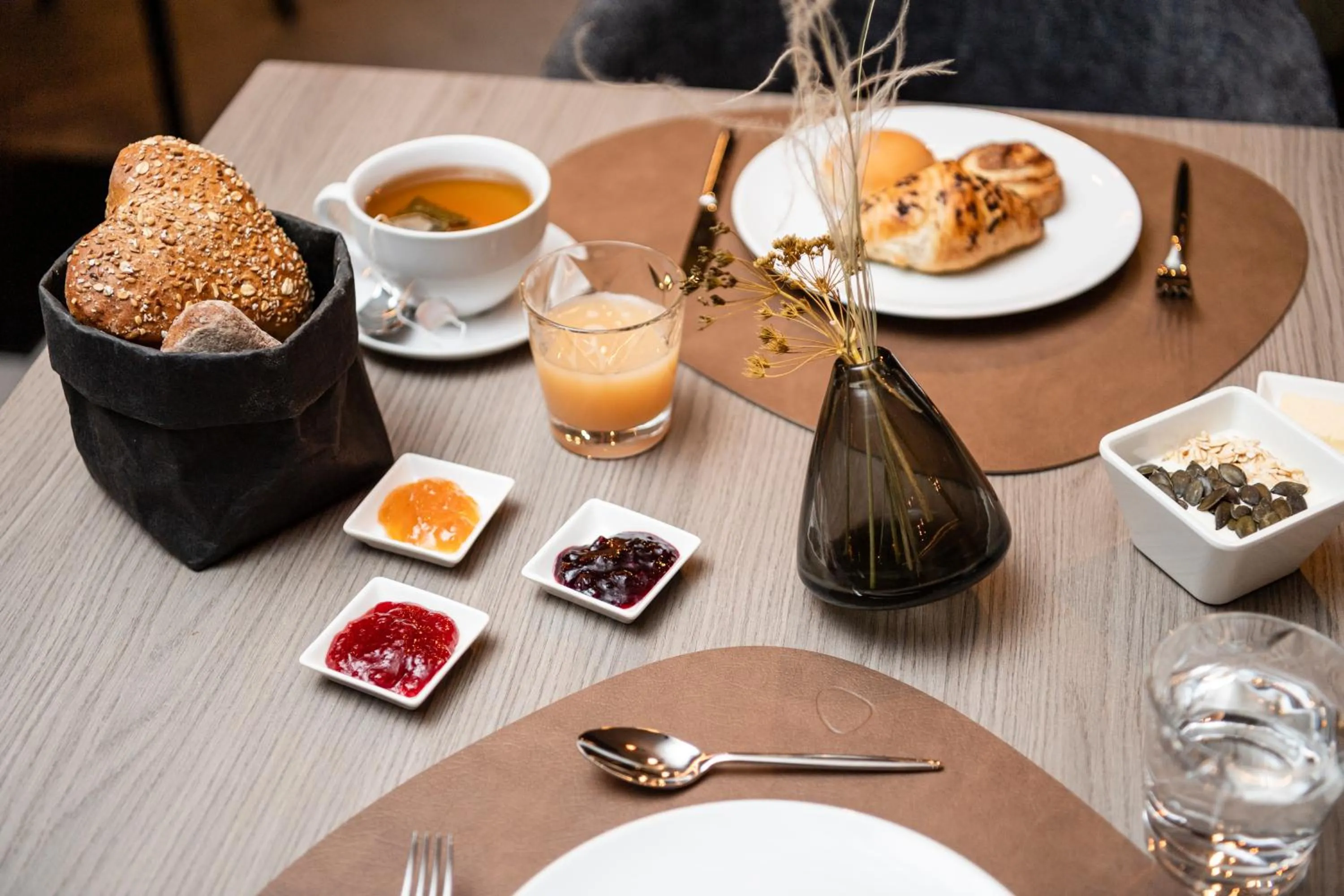 Buffet breakfast in Surega - Idyllic Farmhouse