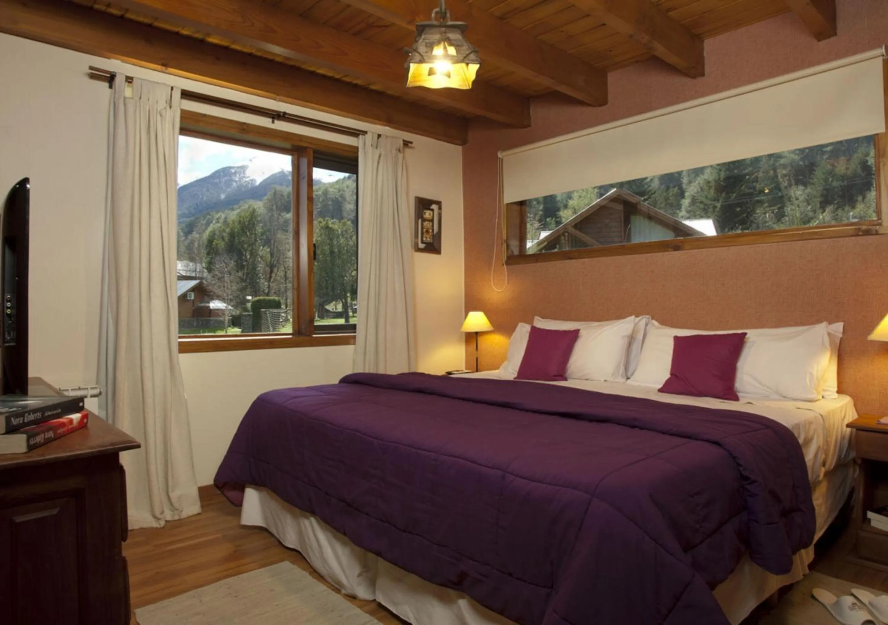 Bedroom, Bed in Guardianes Del Bayo