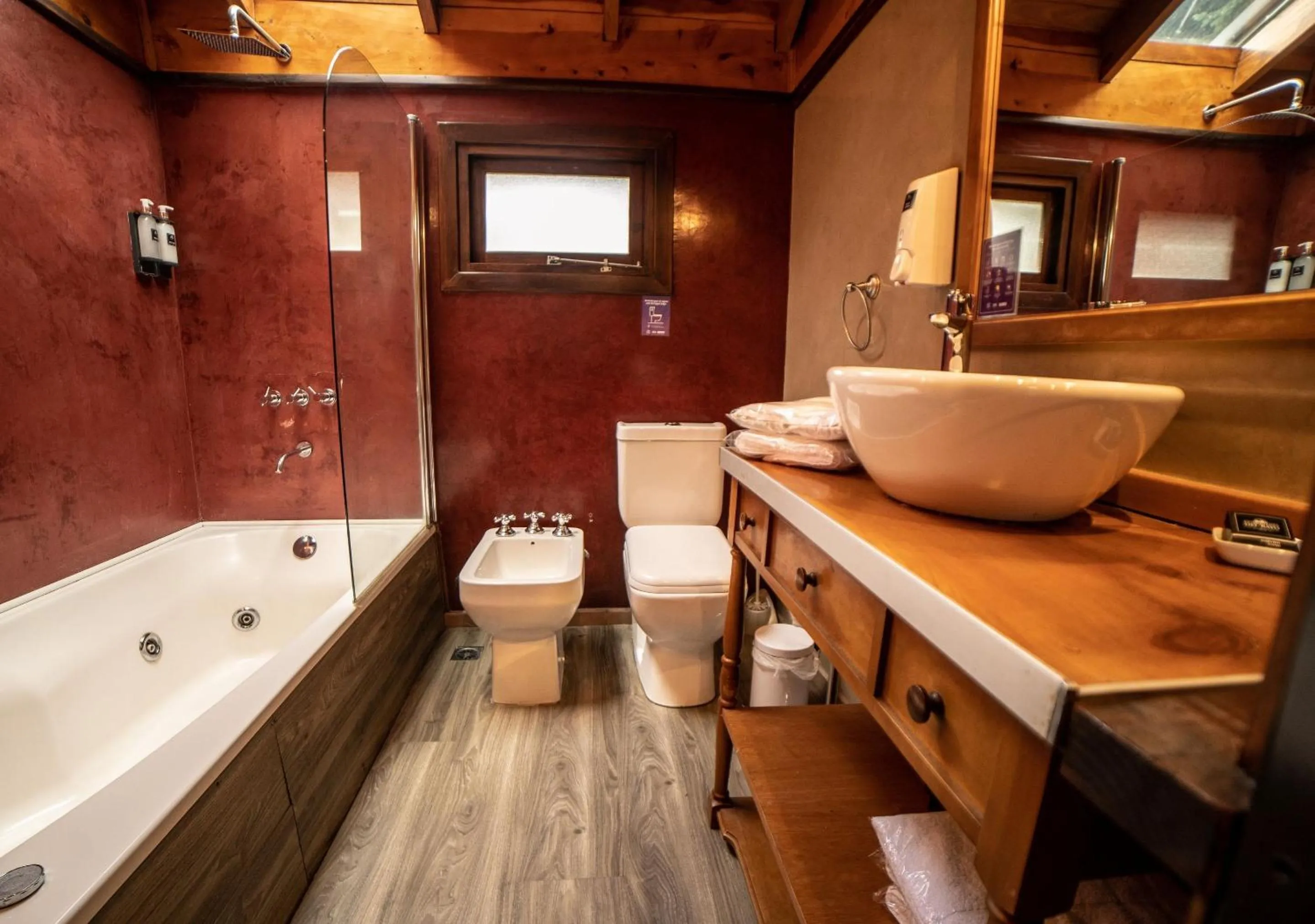 Bathroom in Guardianes Del Bayo