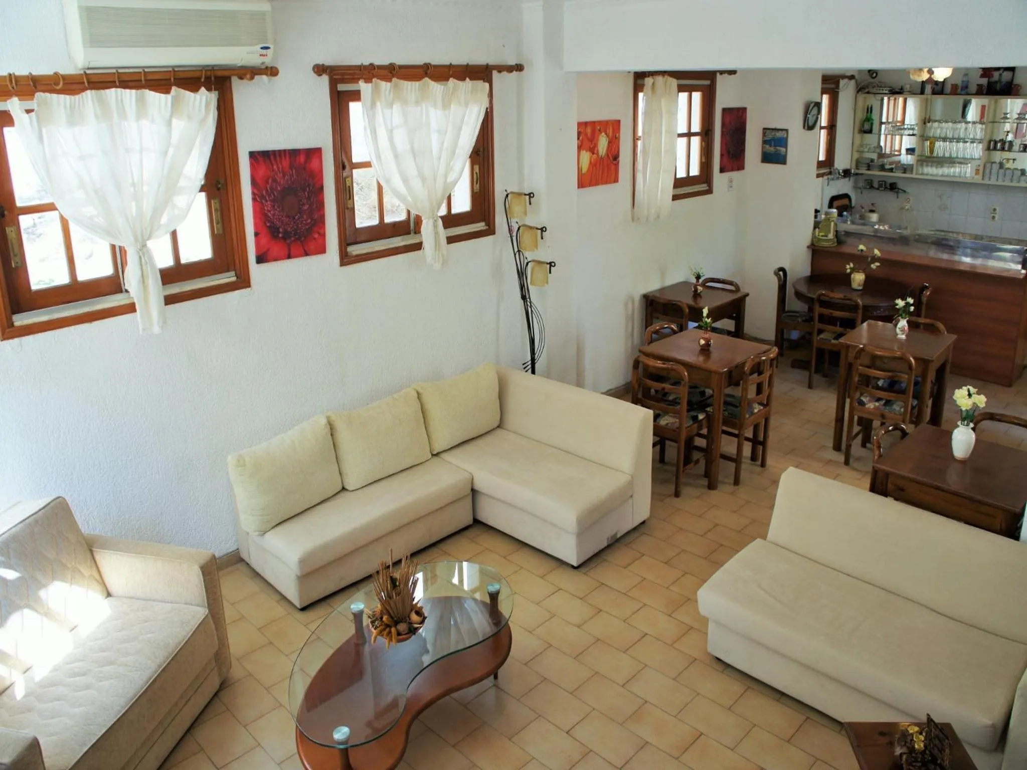 TV and multimedia in Anthemis Hotel