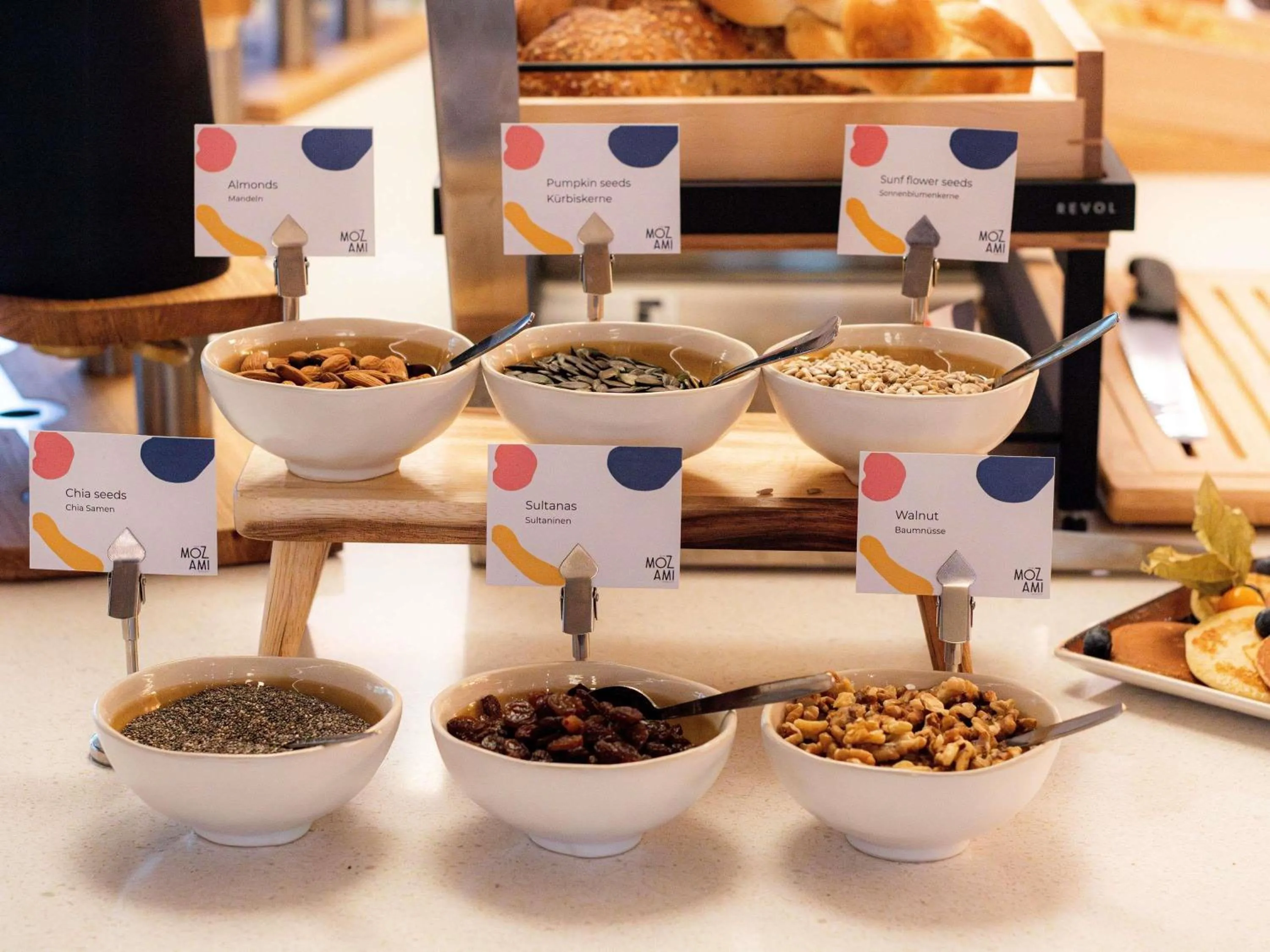 Restaurant/places to eat in Novotel Zürich Airport Messe - newly renovated