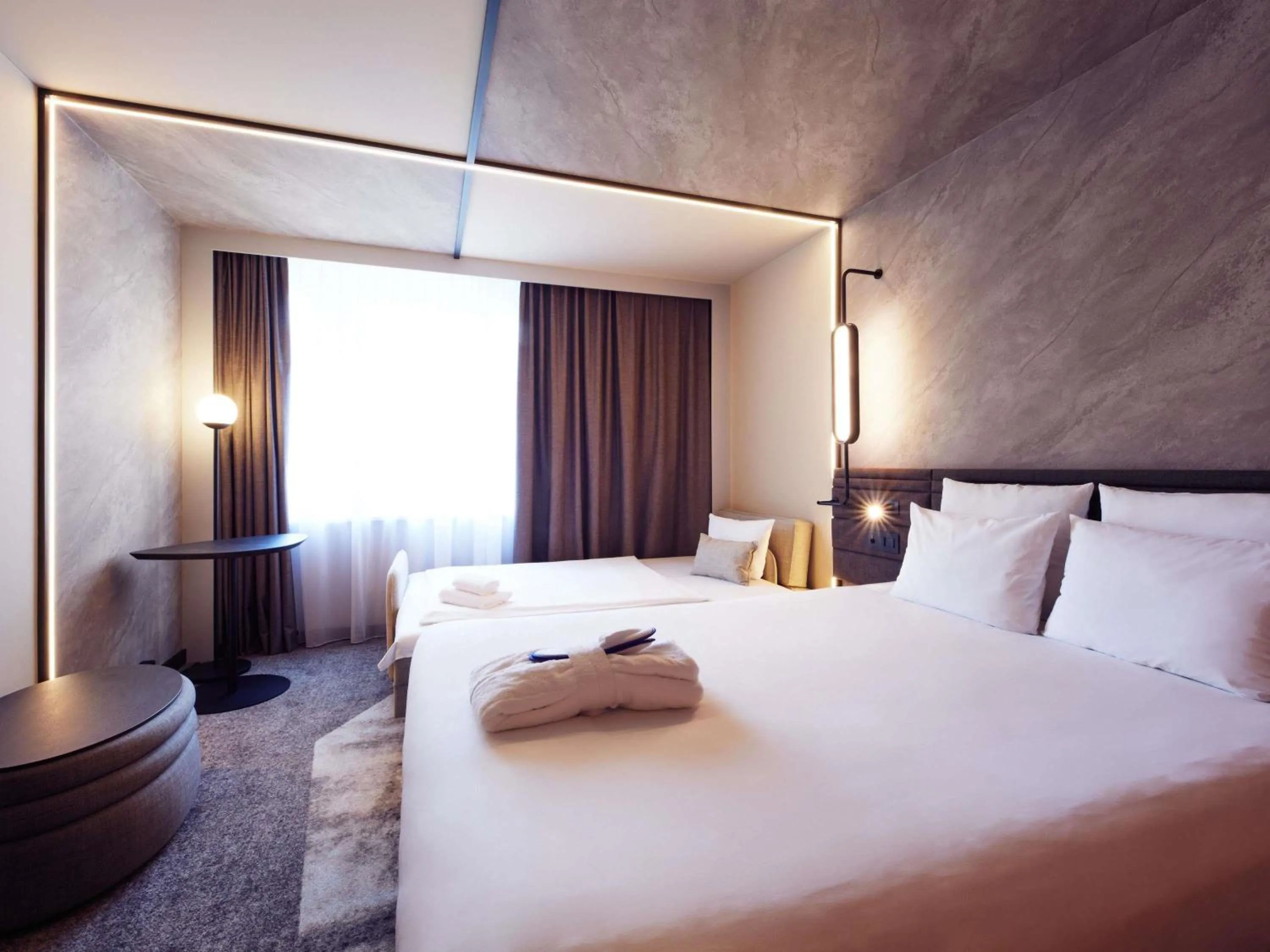 Bedroom, Bed in Novotel Zürich Airport Messe - newly renovated