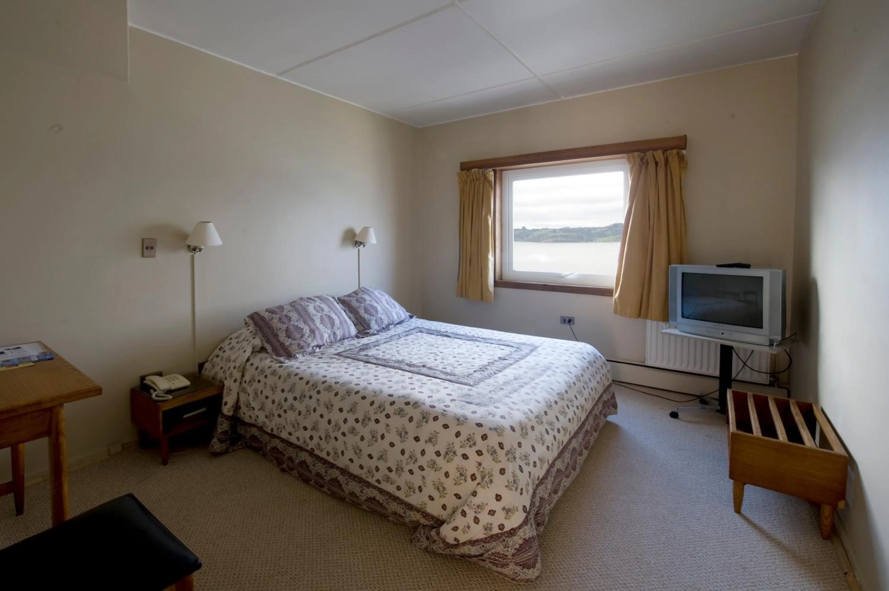 Photo of the whole room, Bed in Hotel de Castro