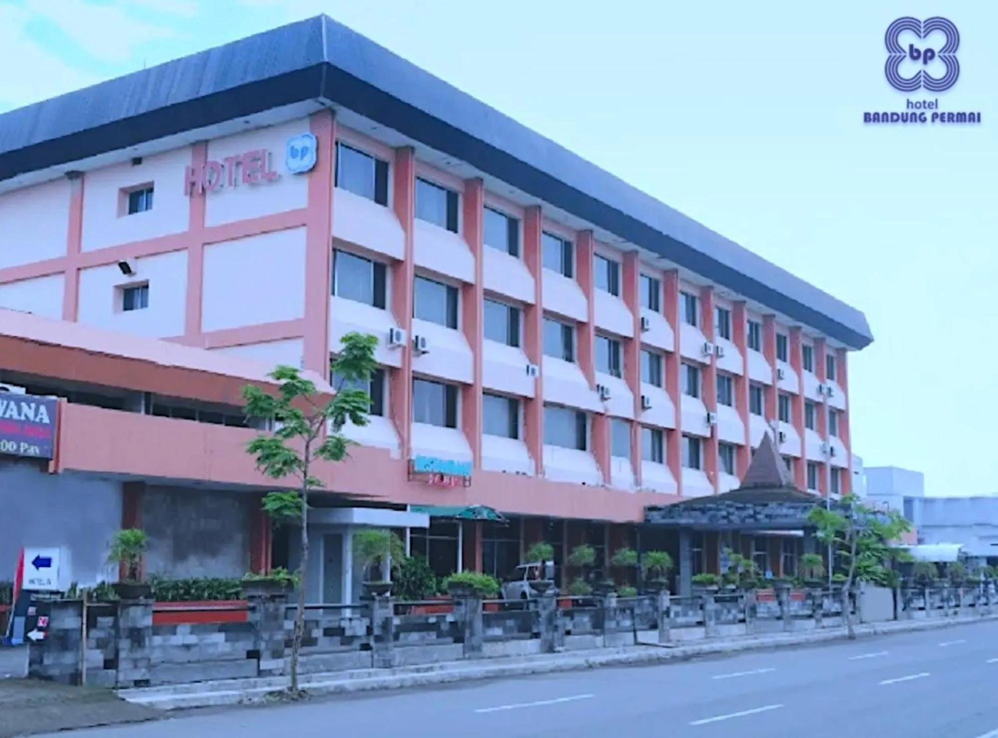 Property building in Bandung Permai Hotel Jember