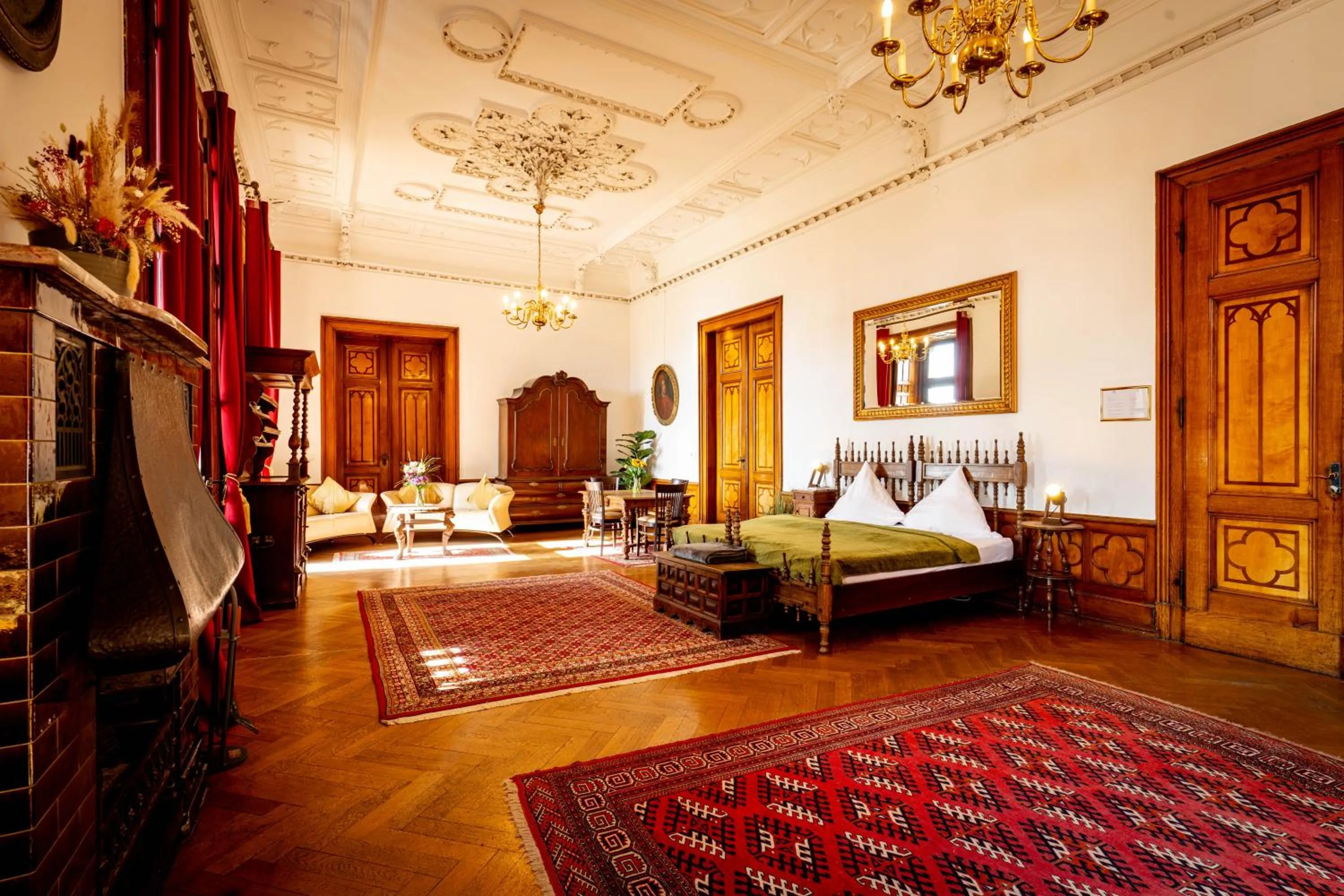 Photo of the whole room, Bed in Schloss Arenfels