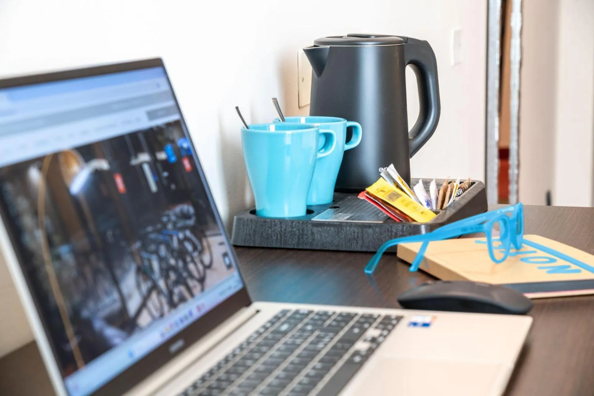 TV and multimedia in Kona Hotel Verona by Kleos Group Collection