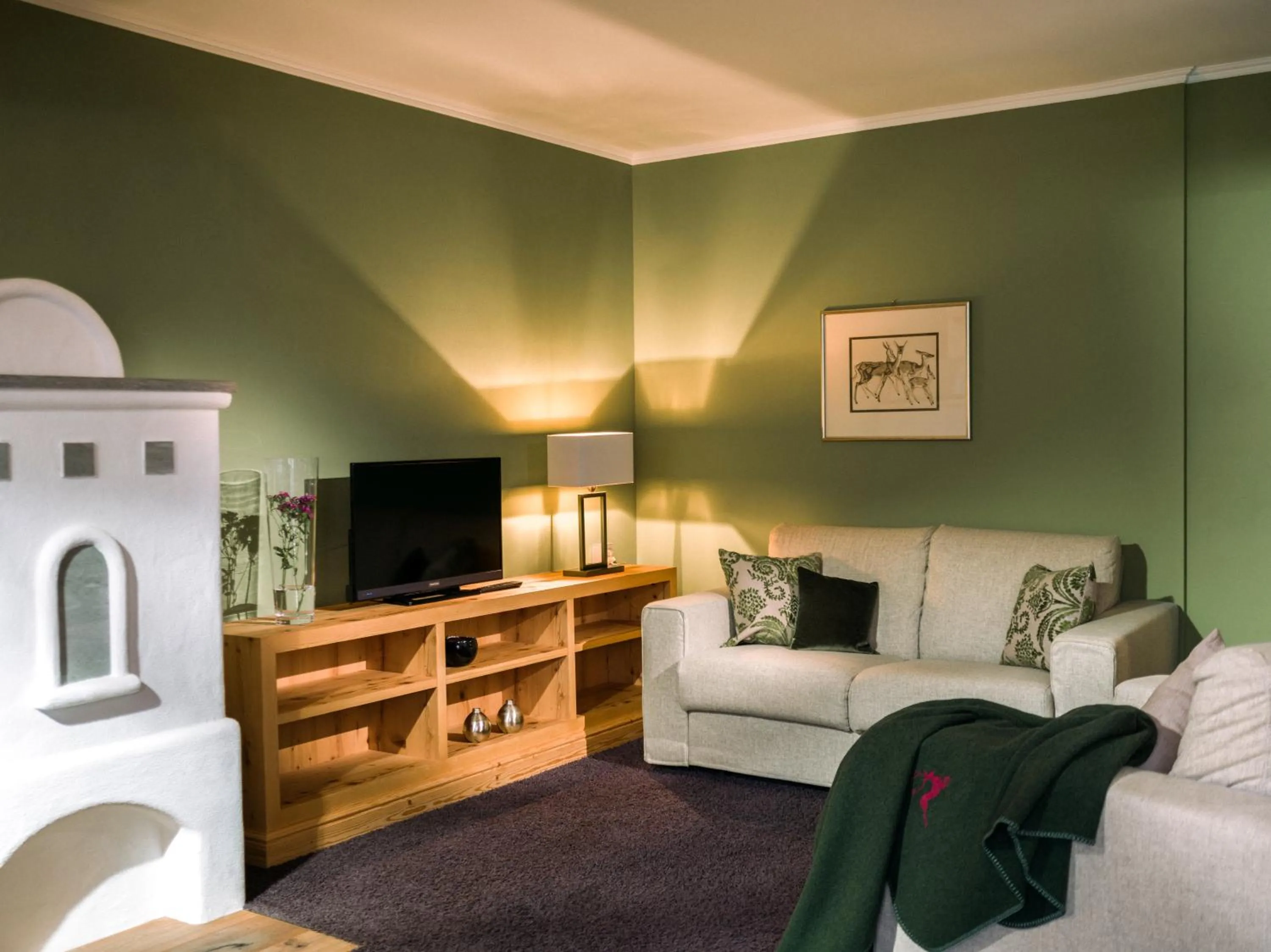 Living room, Bed in Das König Ludwig Inspiration SPA