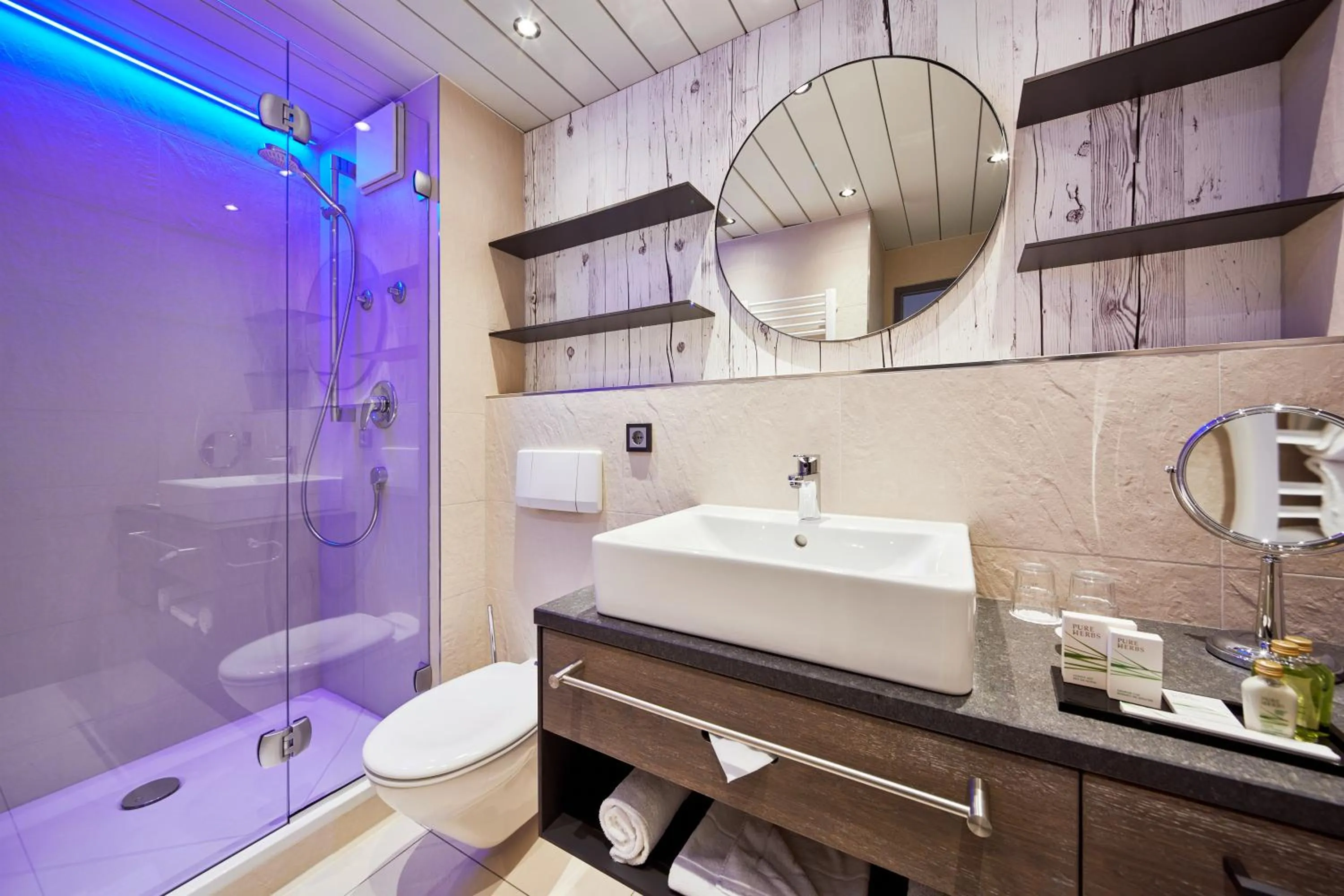 Bathroom in Das König Ludwig Inspiration SPA