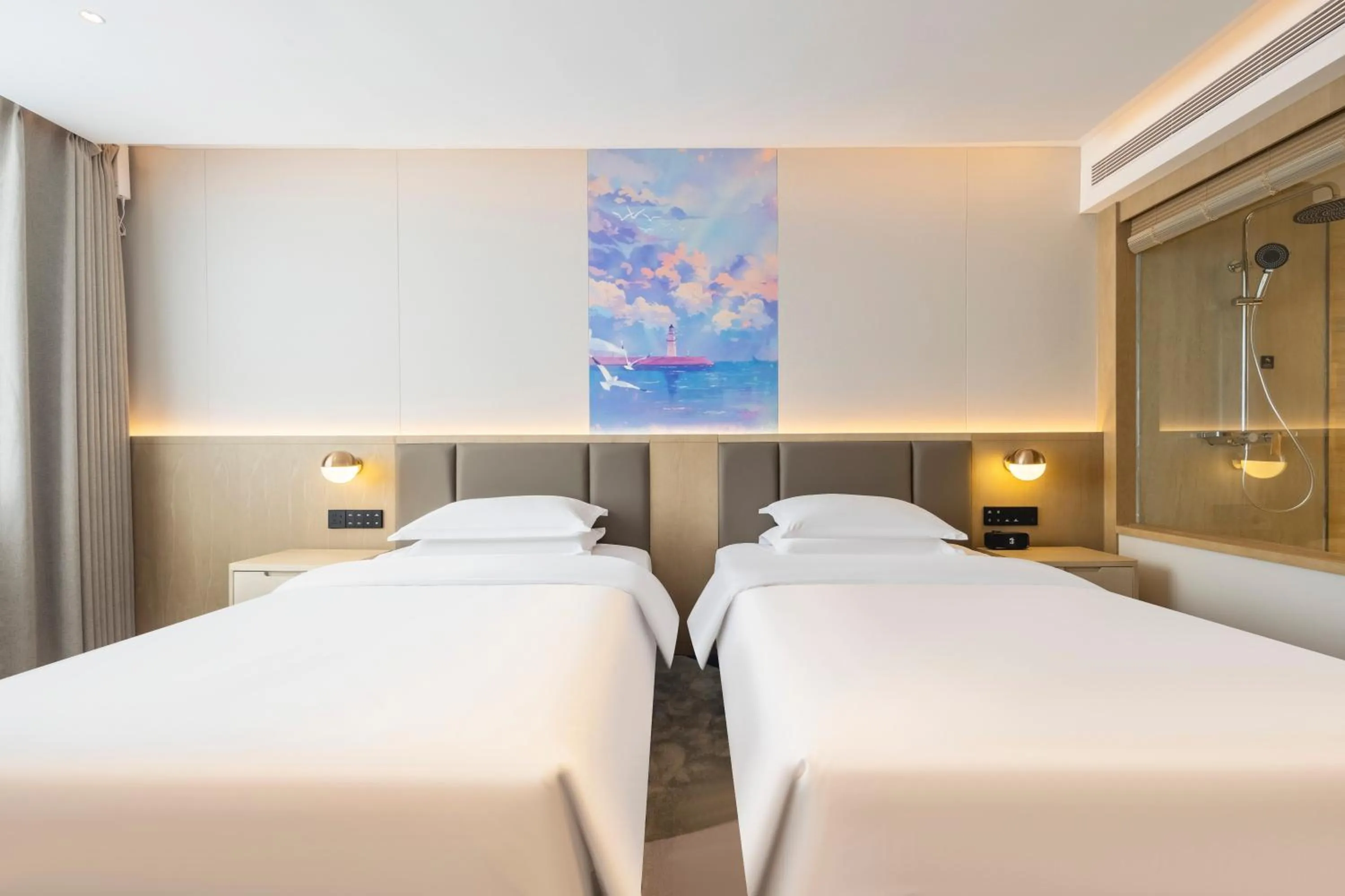 Bed in The Center Hotel Weihai