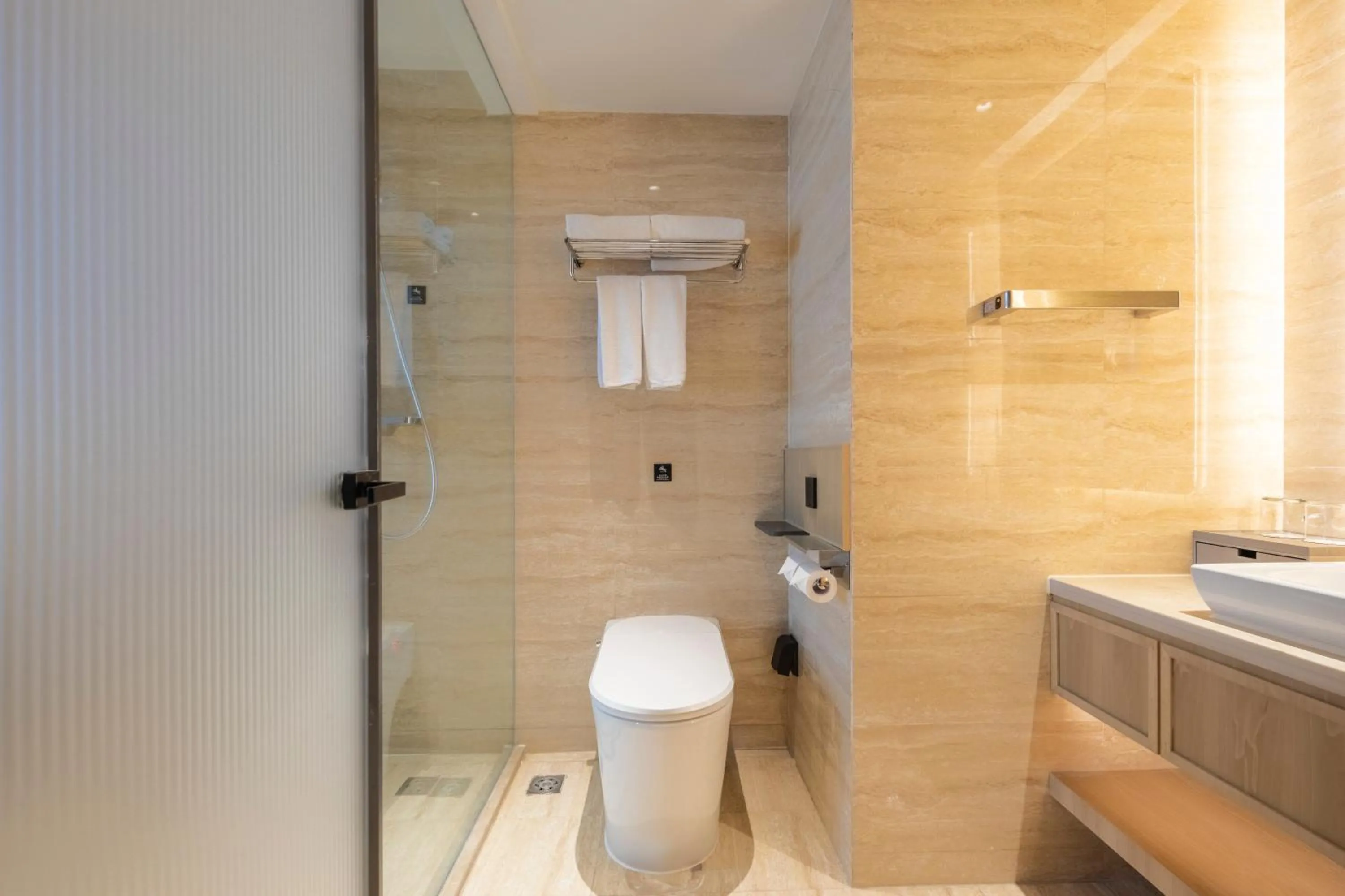 The Center Hotel Weihai