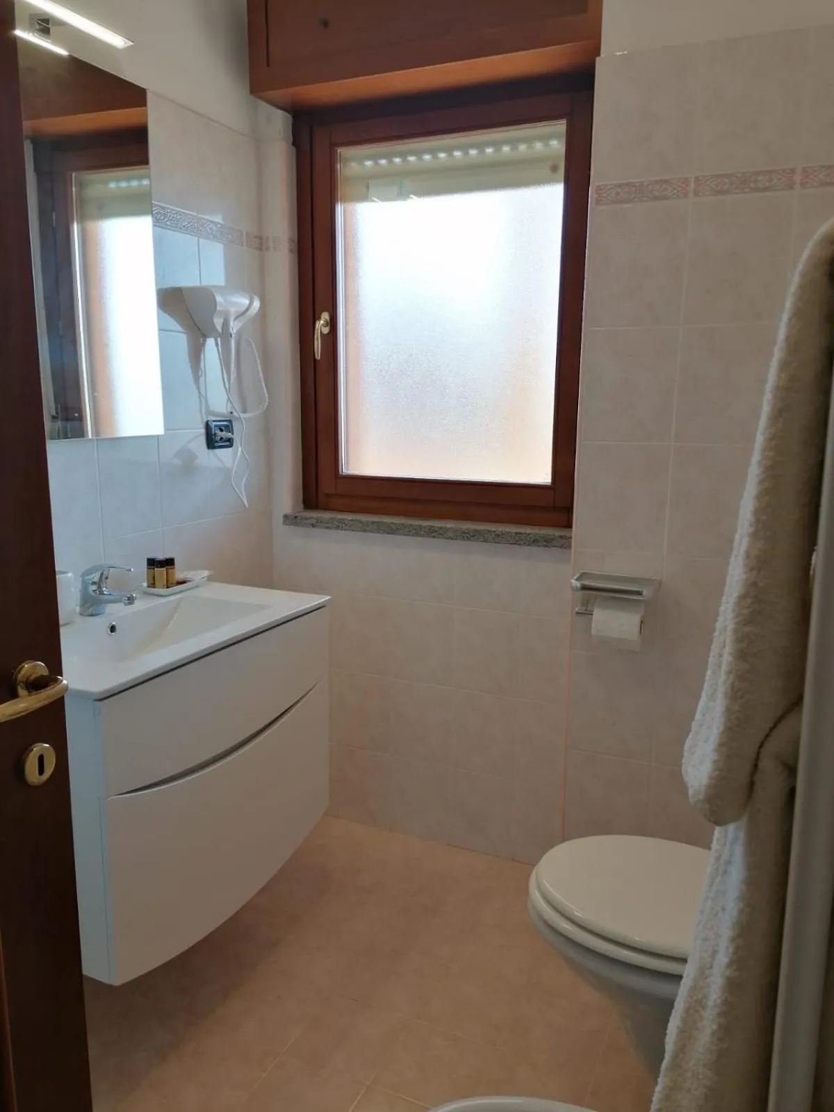 Toilet in B&BYanet's Beautiful House