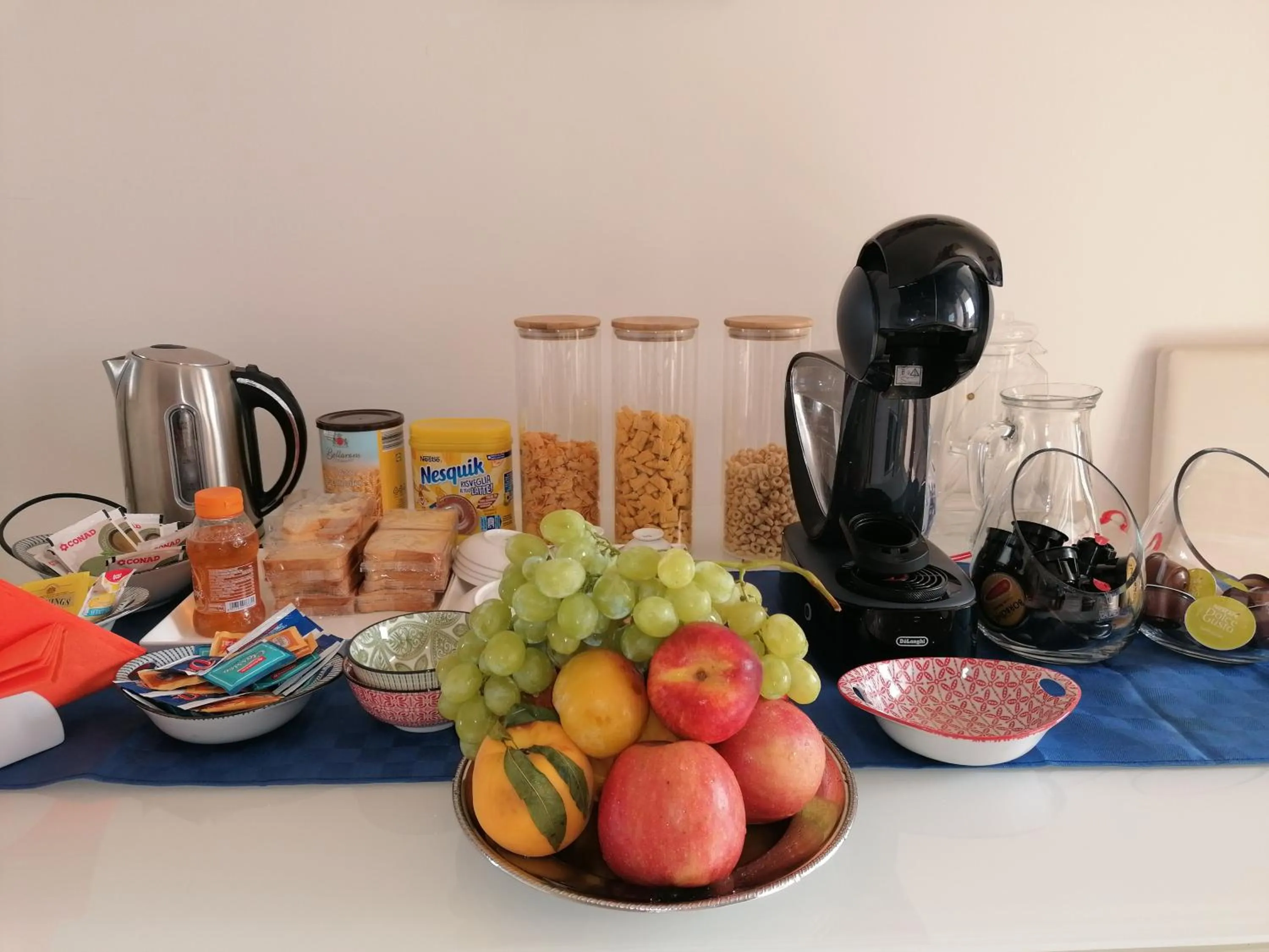 Coffee/tea facilities in B&BYanet's Beautiful House