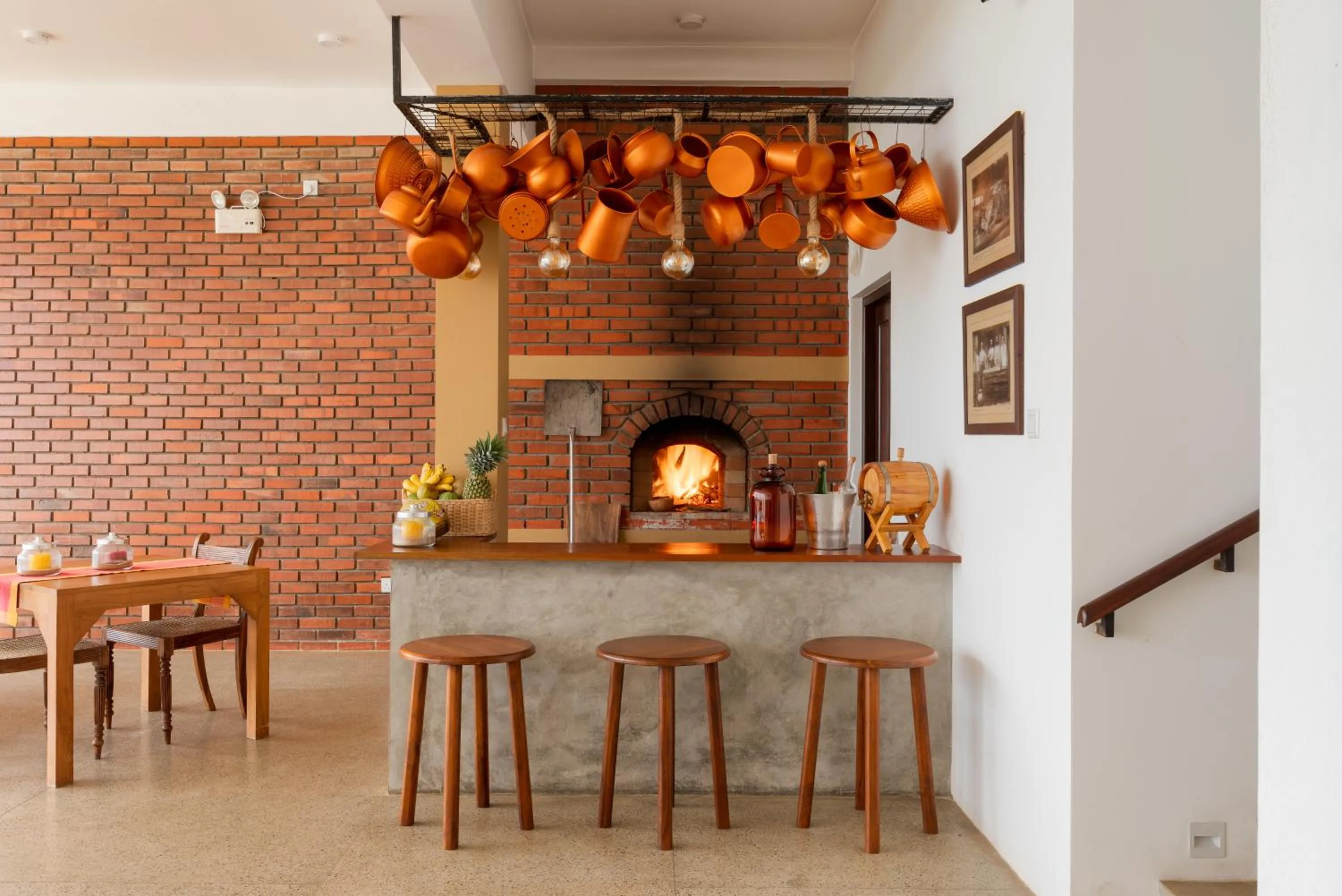 Restaurant/places to eat in Bungalow By The Beach