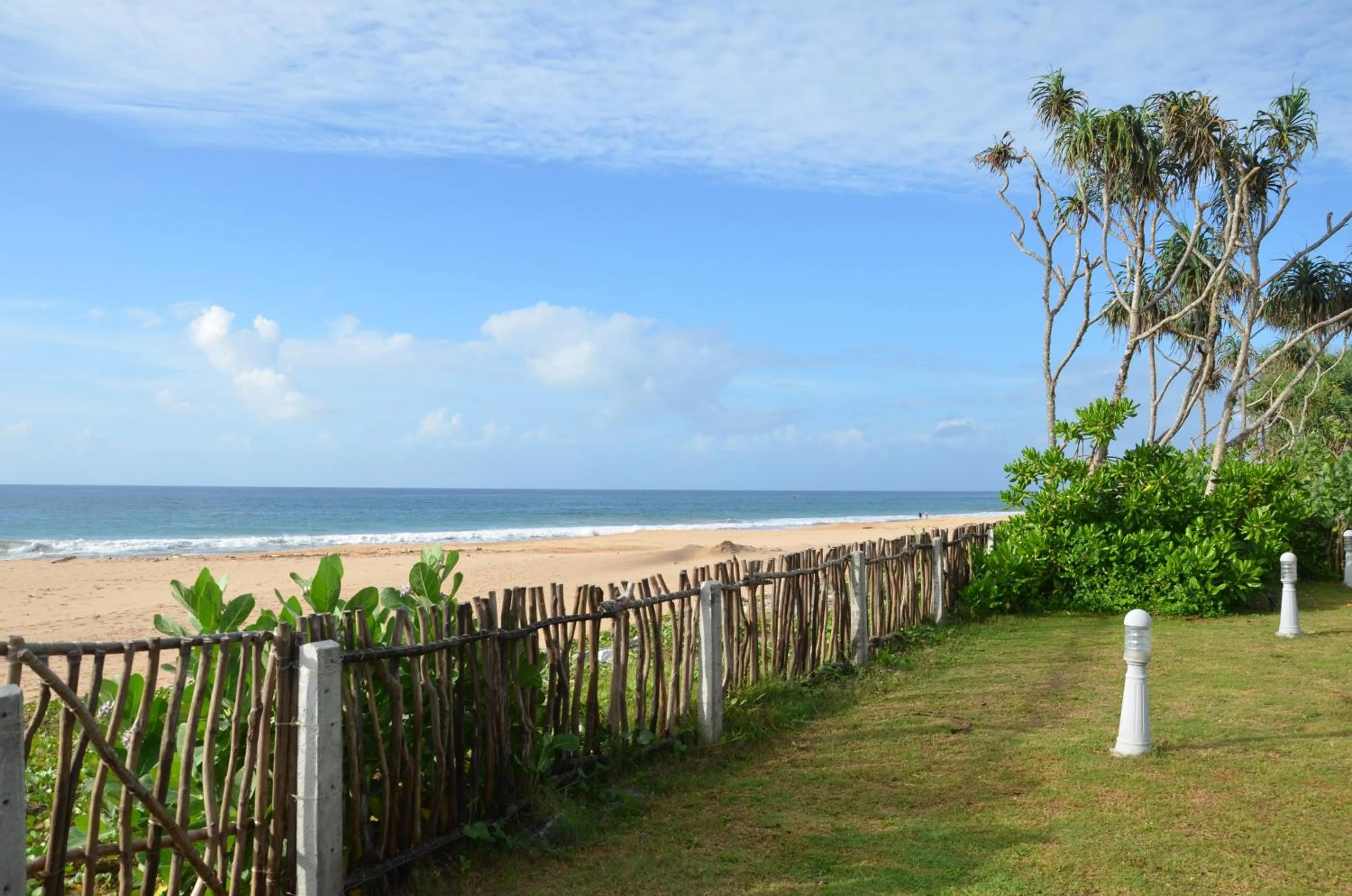 Garden, Beach in Bungalow By The Beach
