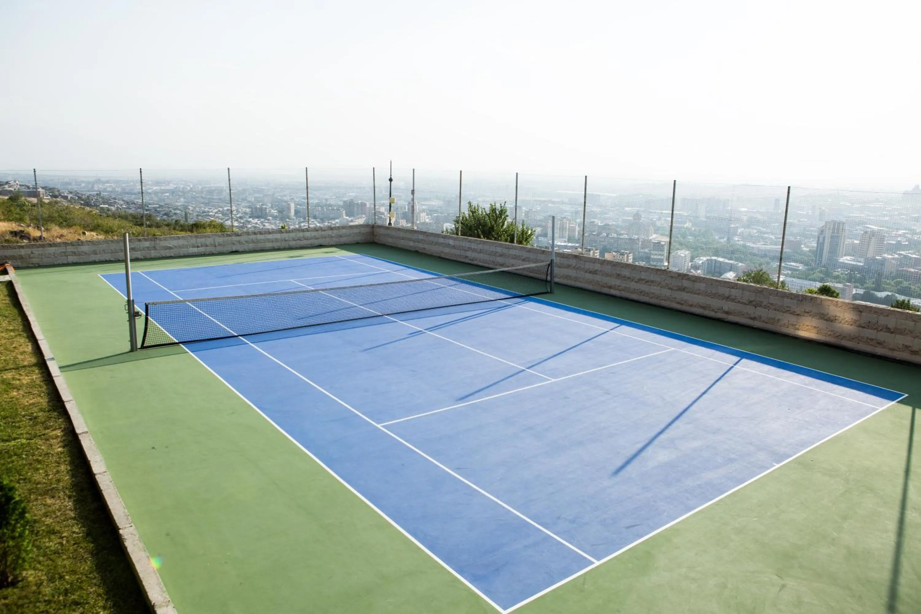 Tennis court in Panorama Resort&Suites