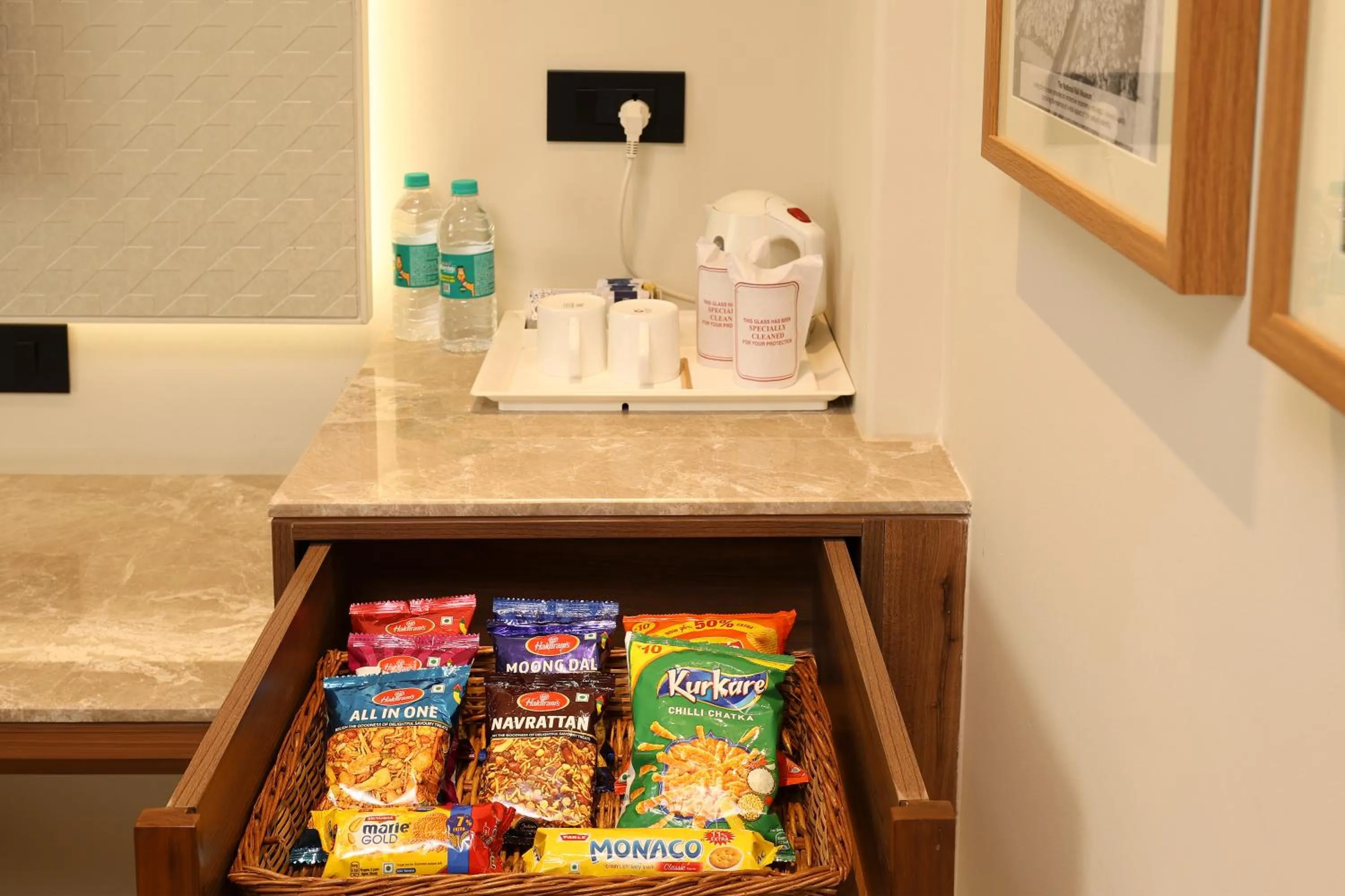 Food and drinks in Indus Biznotel