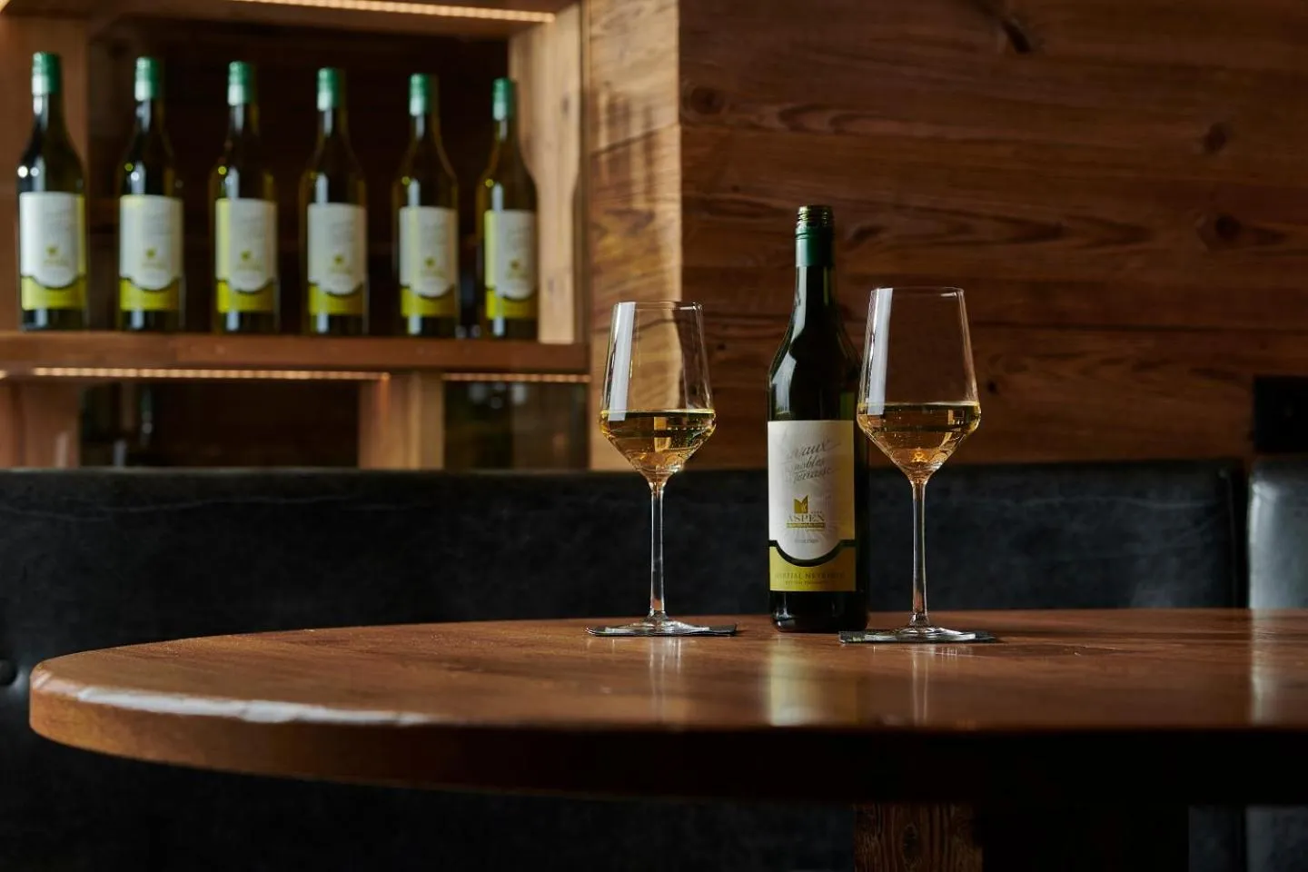 Lounge or bar in Aspen Alpine Lifestyle Hotel