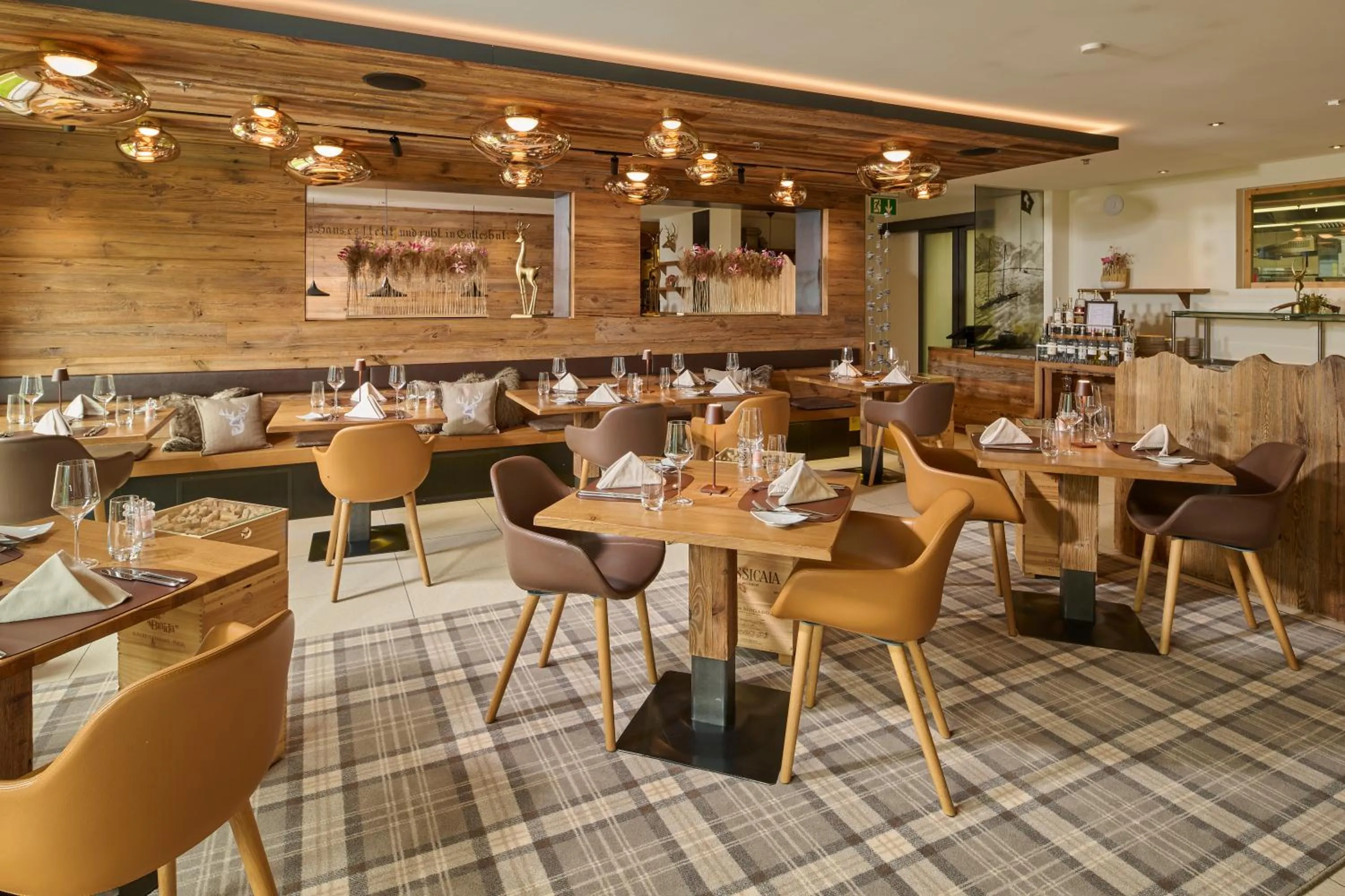 Restaurant/places to eat in Aspen Alpine Lifestyle Hotel