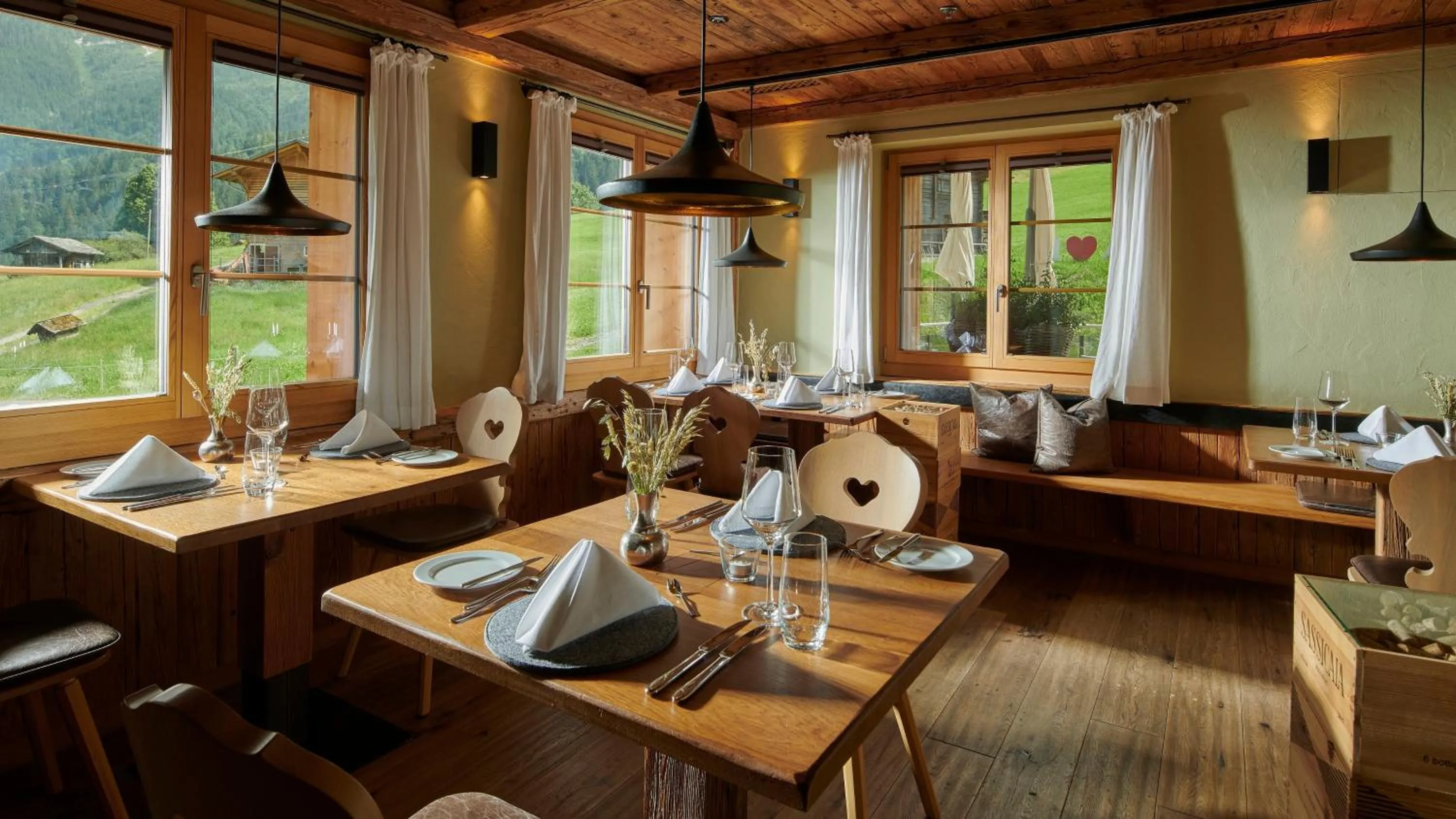 Restaurant/places to eat in Aspen Alpine Lifestyle Hotel