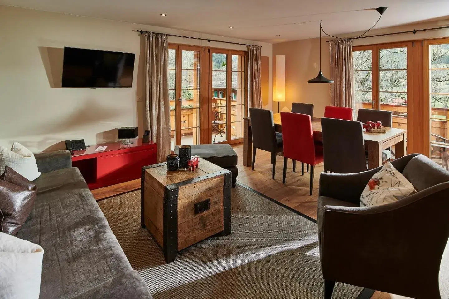 Suite with Partial View in Aspen Alpine Lifestyle Hotel Suite with Partial View in Aspen Alpine Lifestyle Hotel
