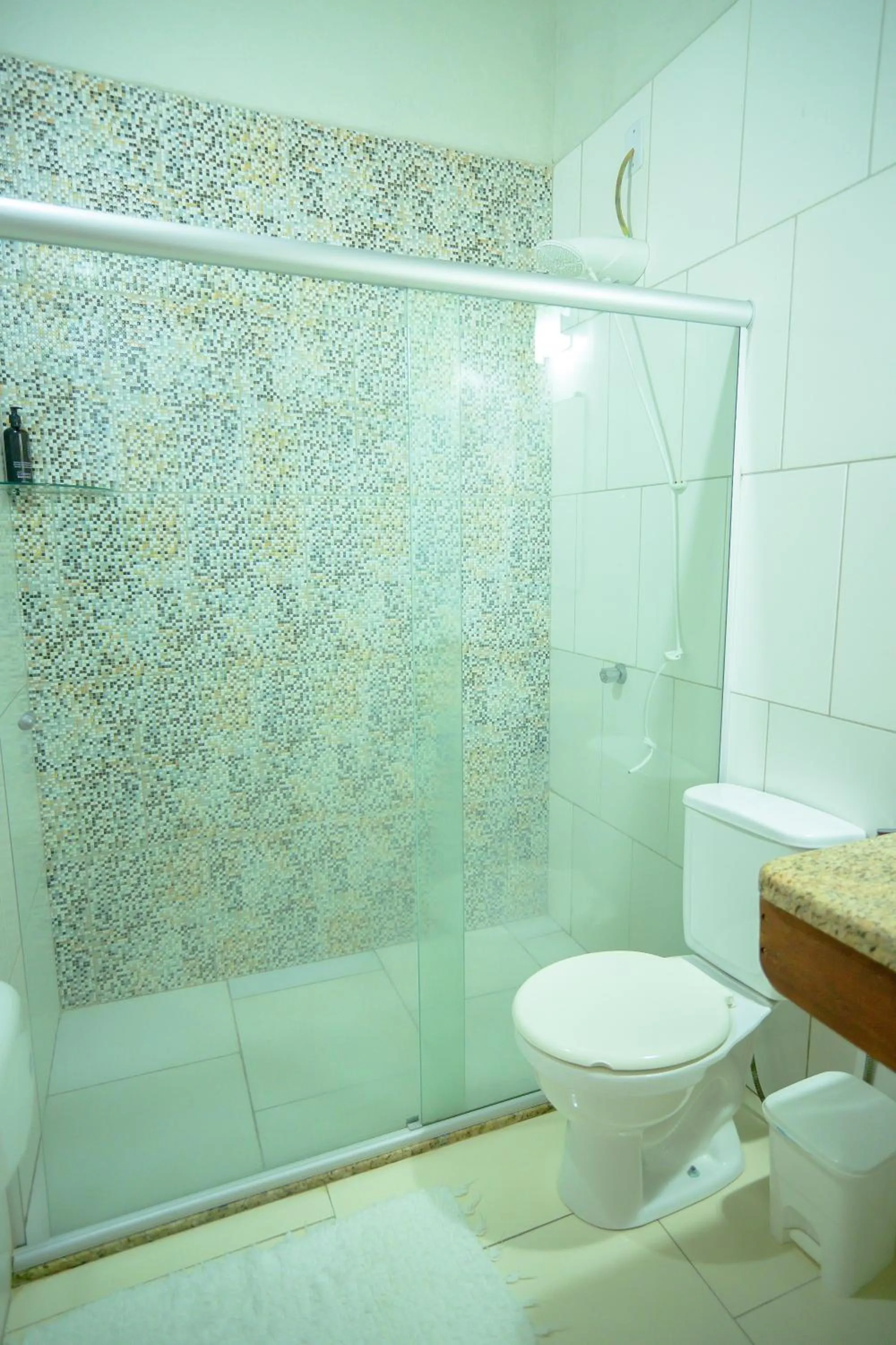 Shower in Pousada Flor do Arraial