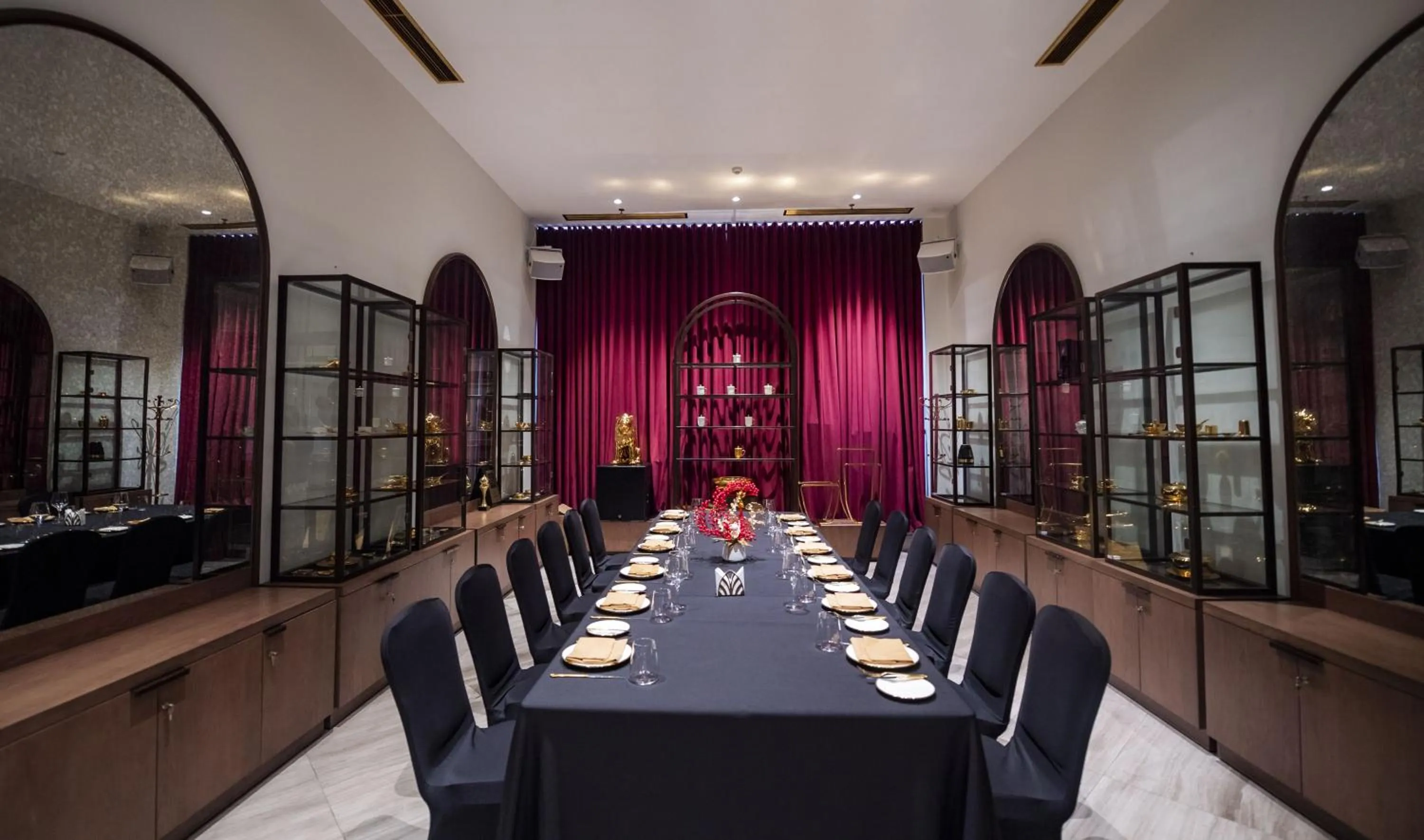 Restaurant/places to eat in Dolce by Wyndham Hanoi Golden Lake