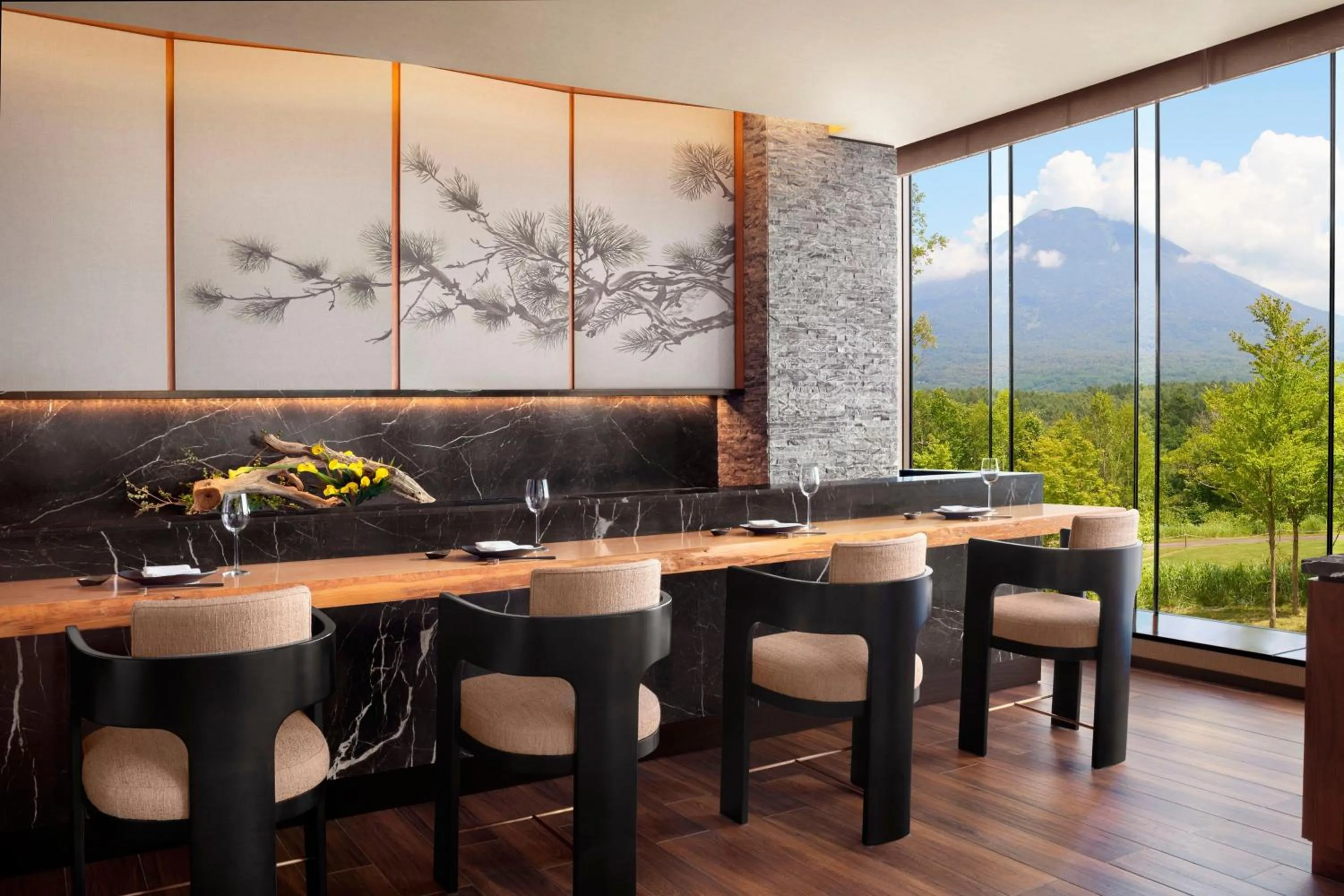 Restaurant/places to eat in Higashiyama Niseko Village, a Ritz-Carlton Reserve