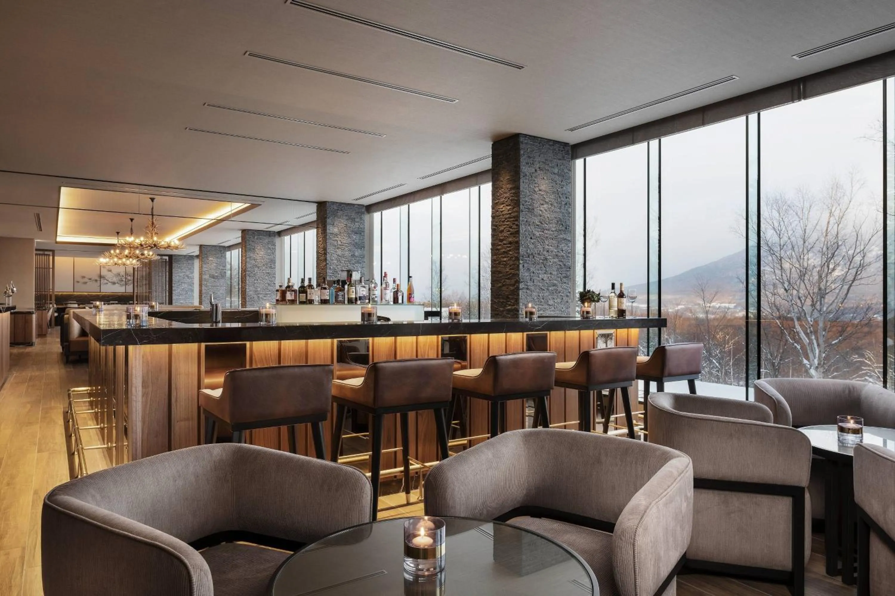 Lounge or bar in Higashiyama Niseko Village, a Ritz-Carlton Reserve