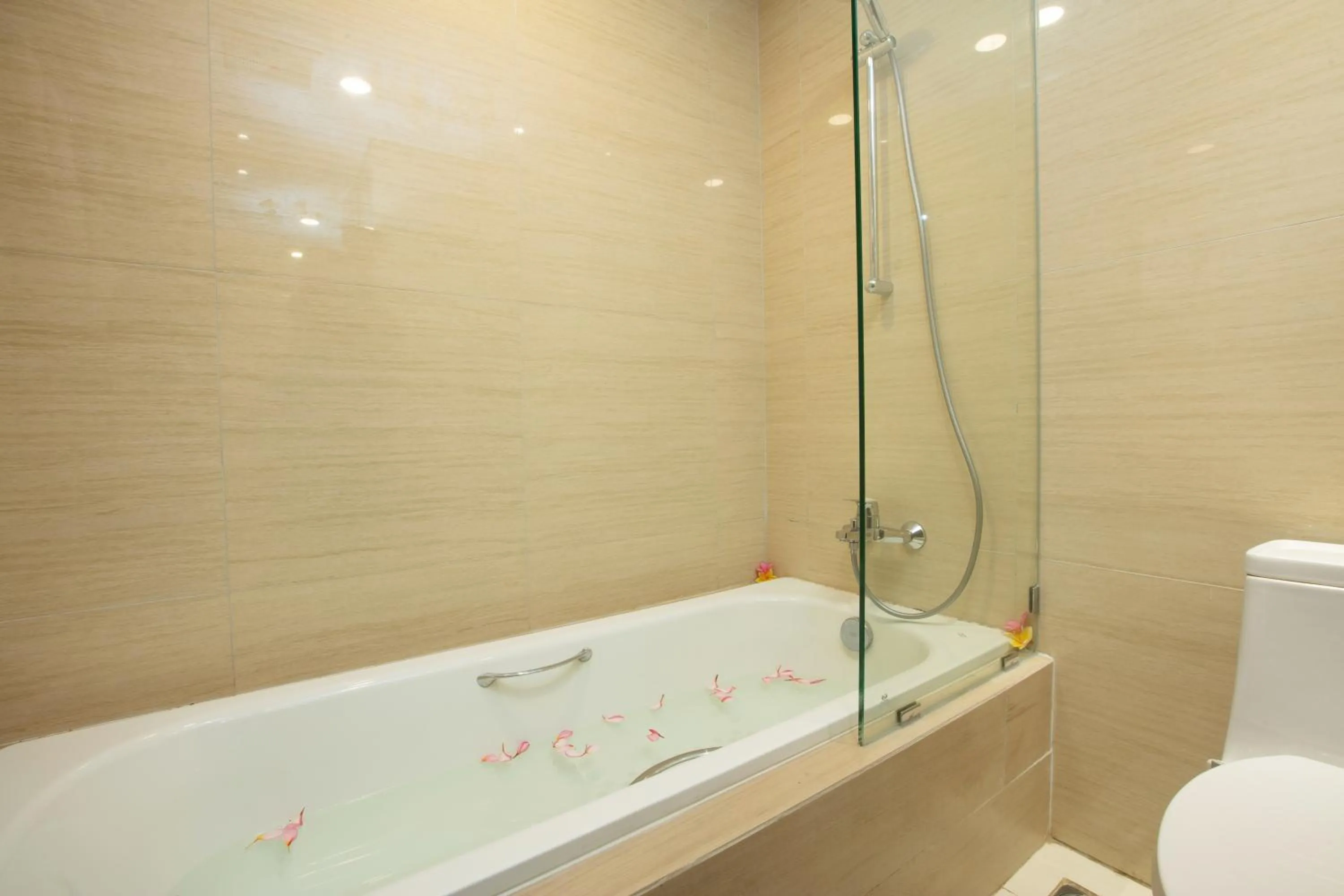 Shower in Louis Kienne Cikarang Hotel & Service Apartment