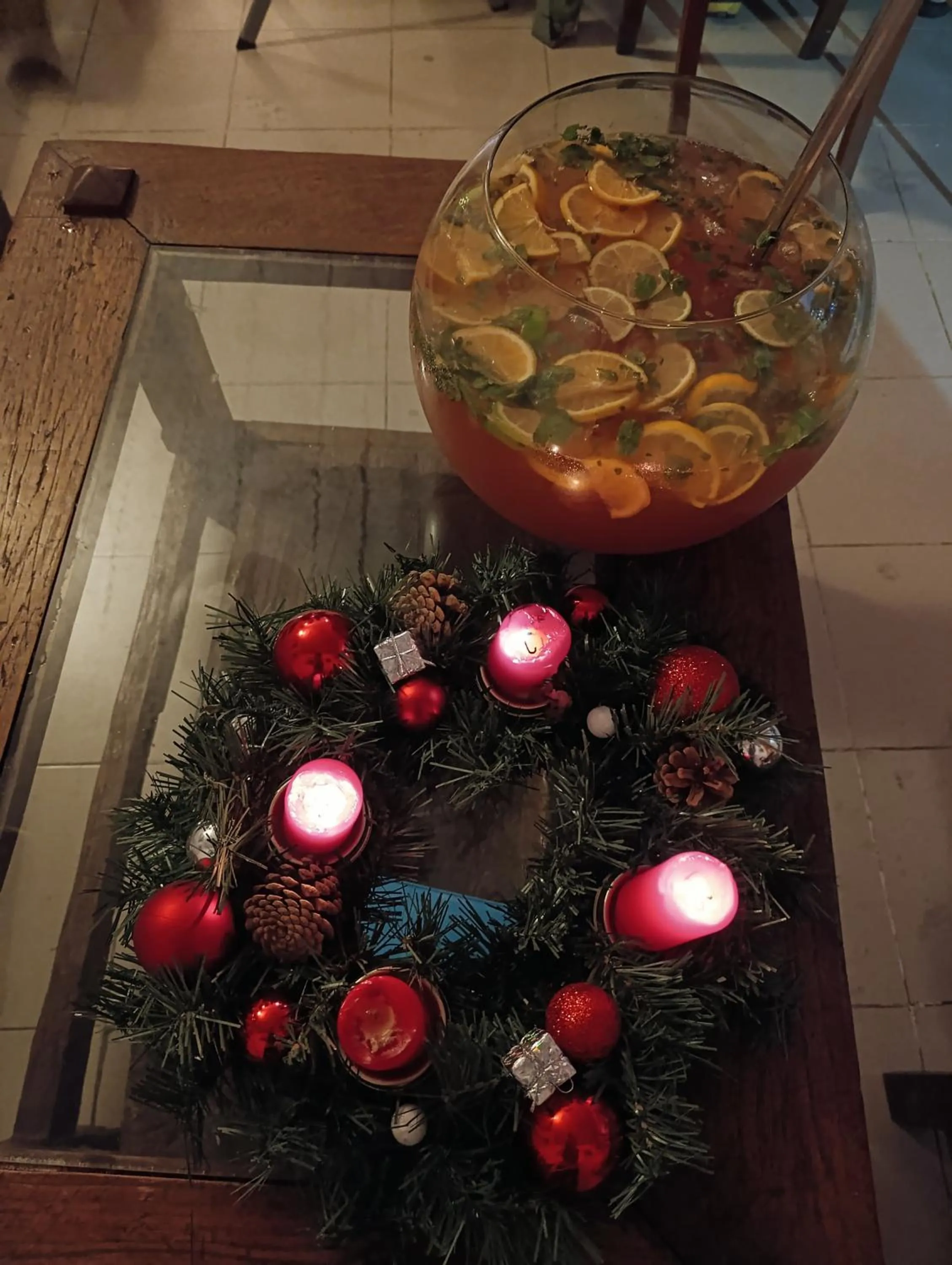 Food and drinks in JR's House