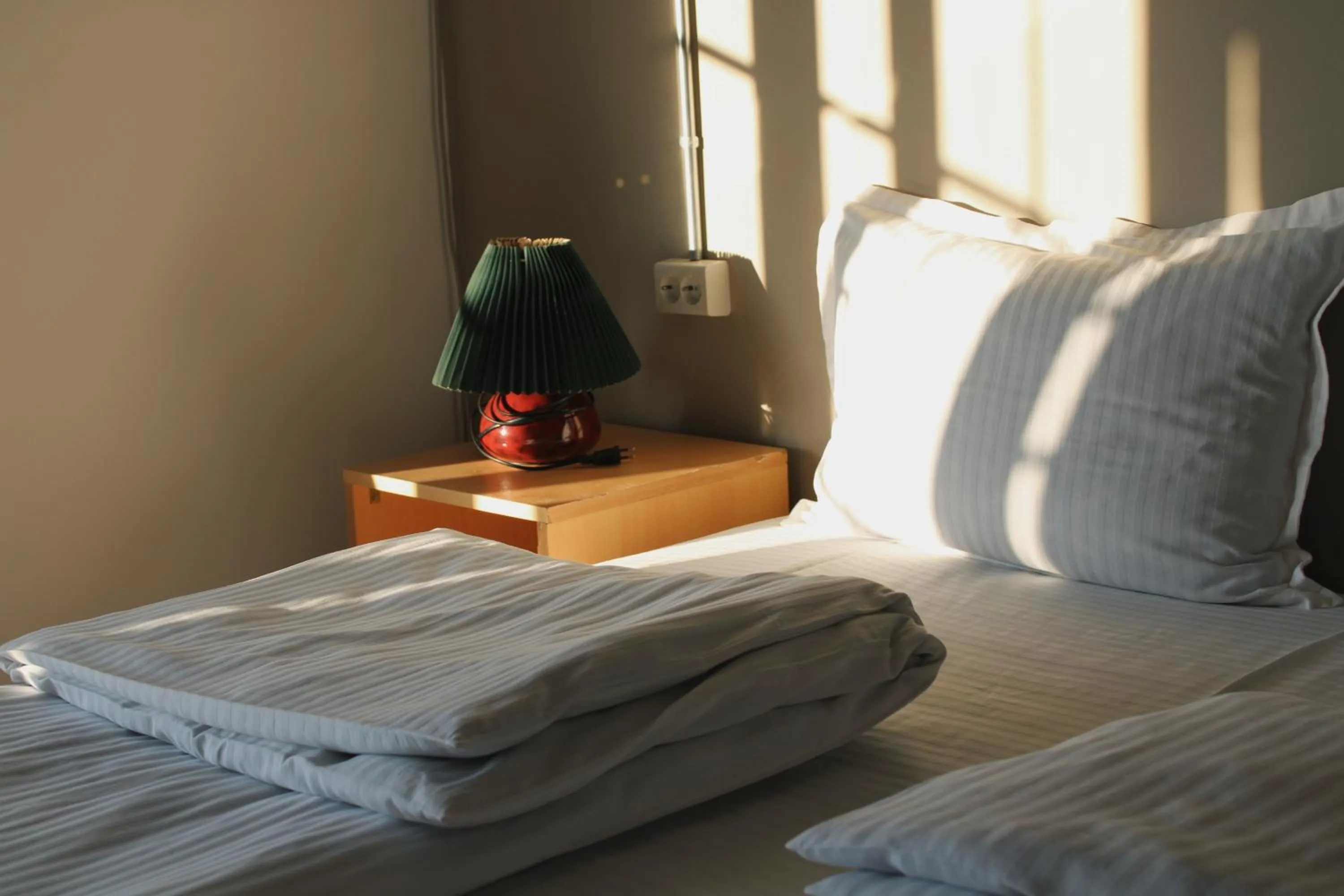 Bedroom, Bed in JR's House