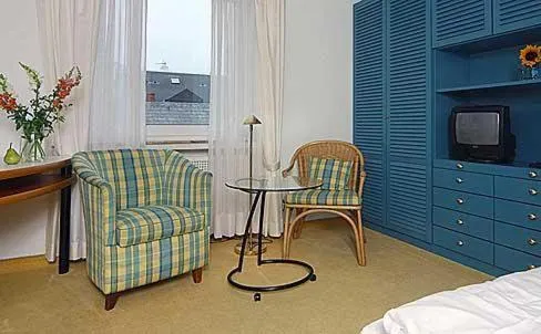 Photo of the whole room in Hanseat