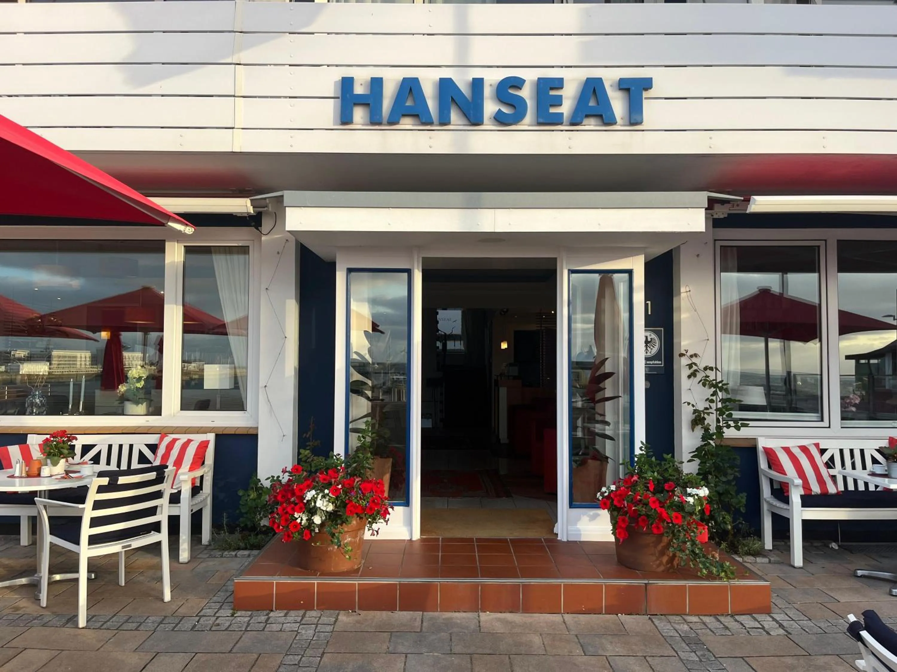 Facade/entrance in Hanseat