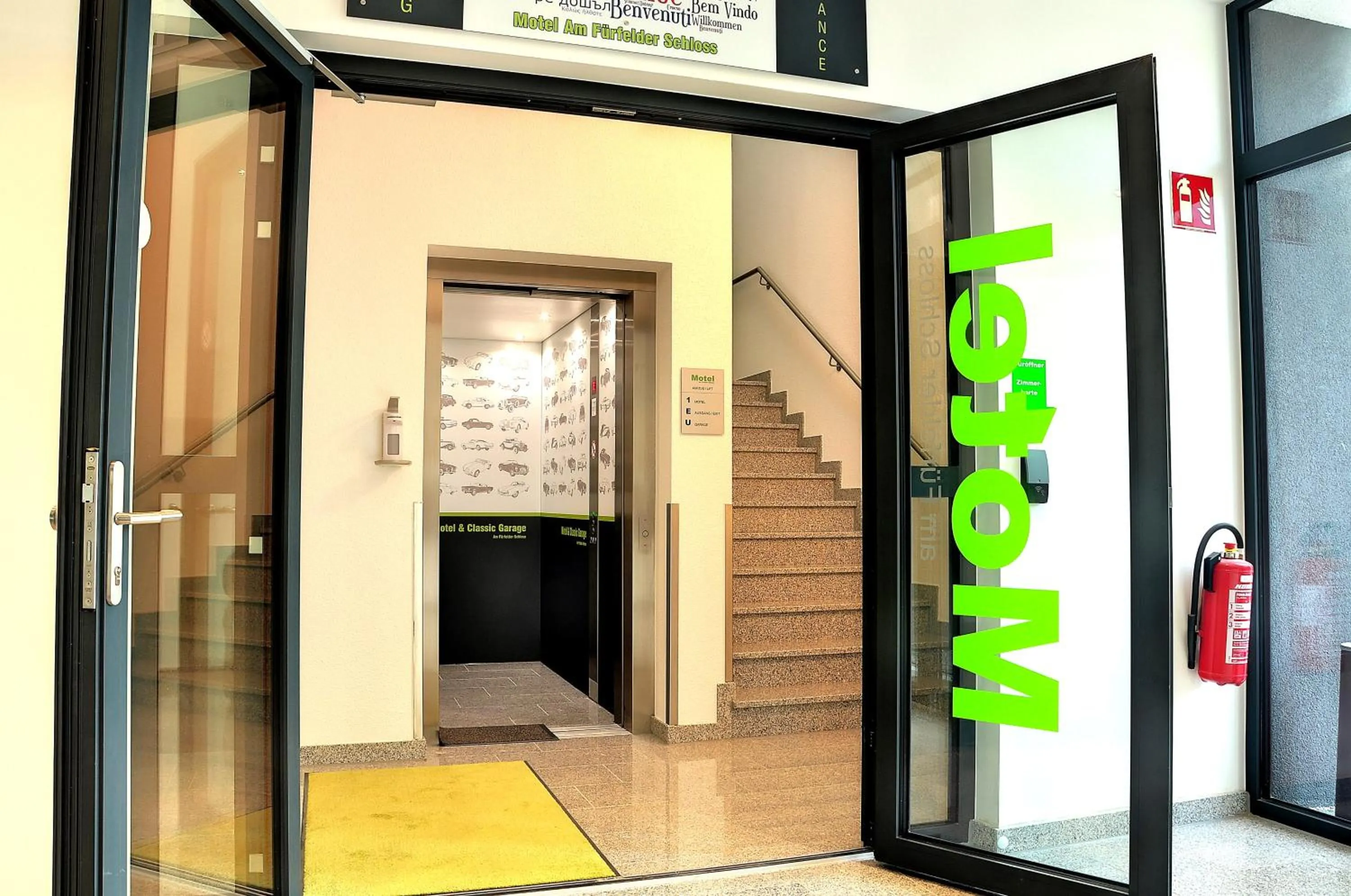 Facade/entrance in Motel am Fürfelder Schloss