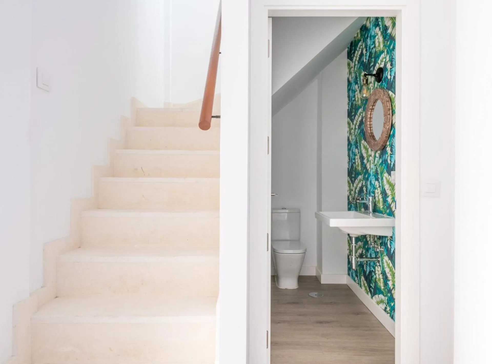 Toilet in Casa Triana 1888 Suites by Época