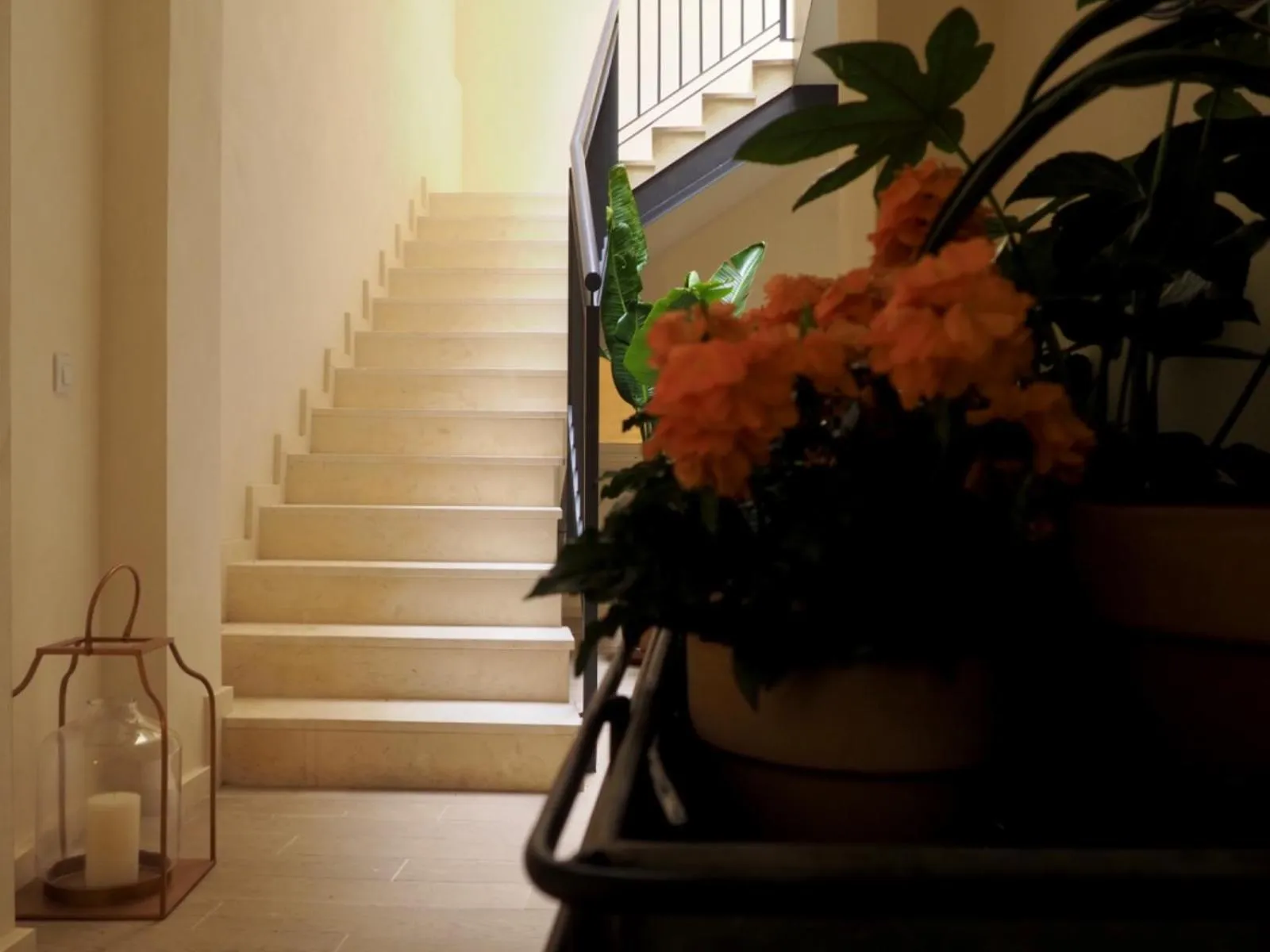 Facade/entrance in Casa Triana 1888 Suites by Época