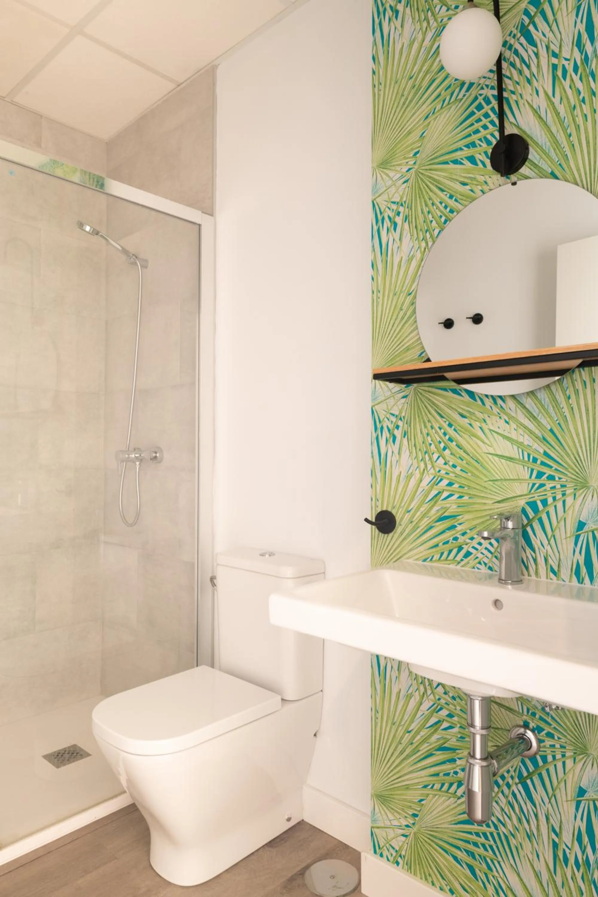 Shower in Casa Triana 1888 Suites by Época