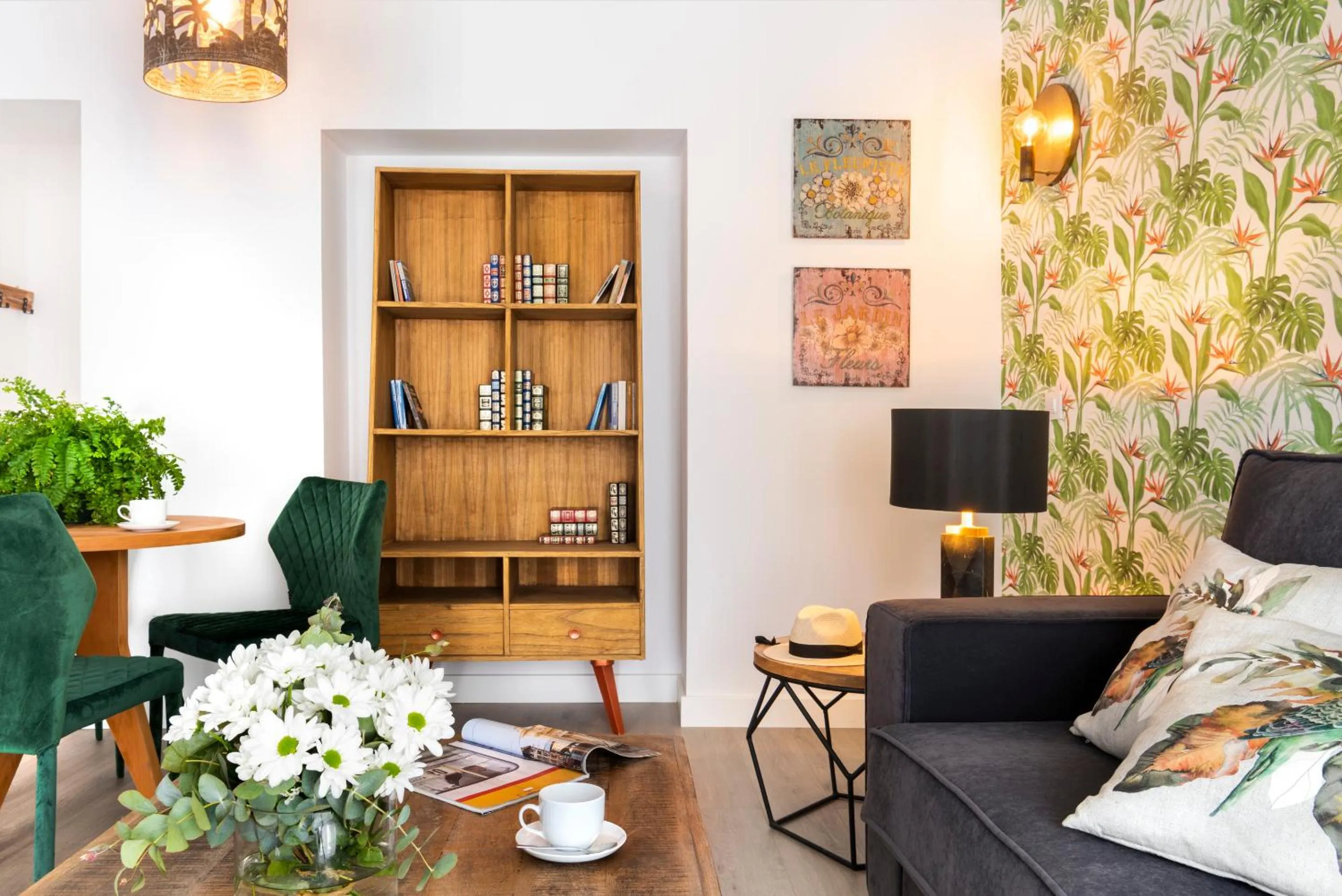 Living room in Casa Triana 1888 Suites by Época