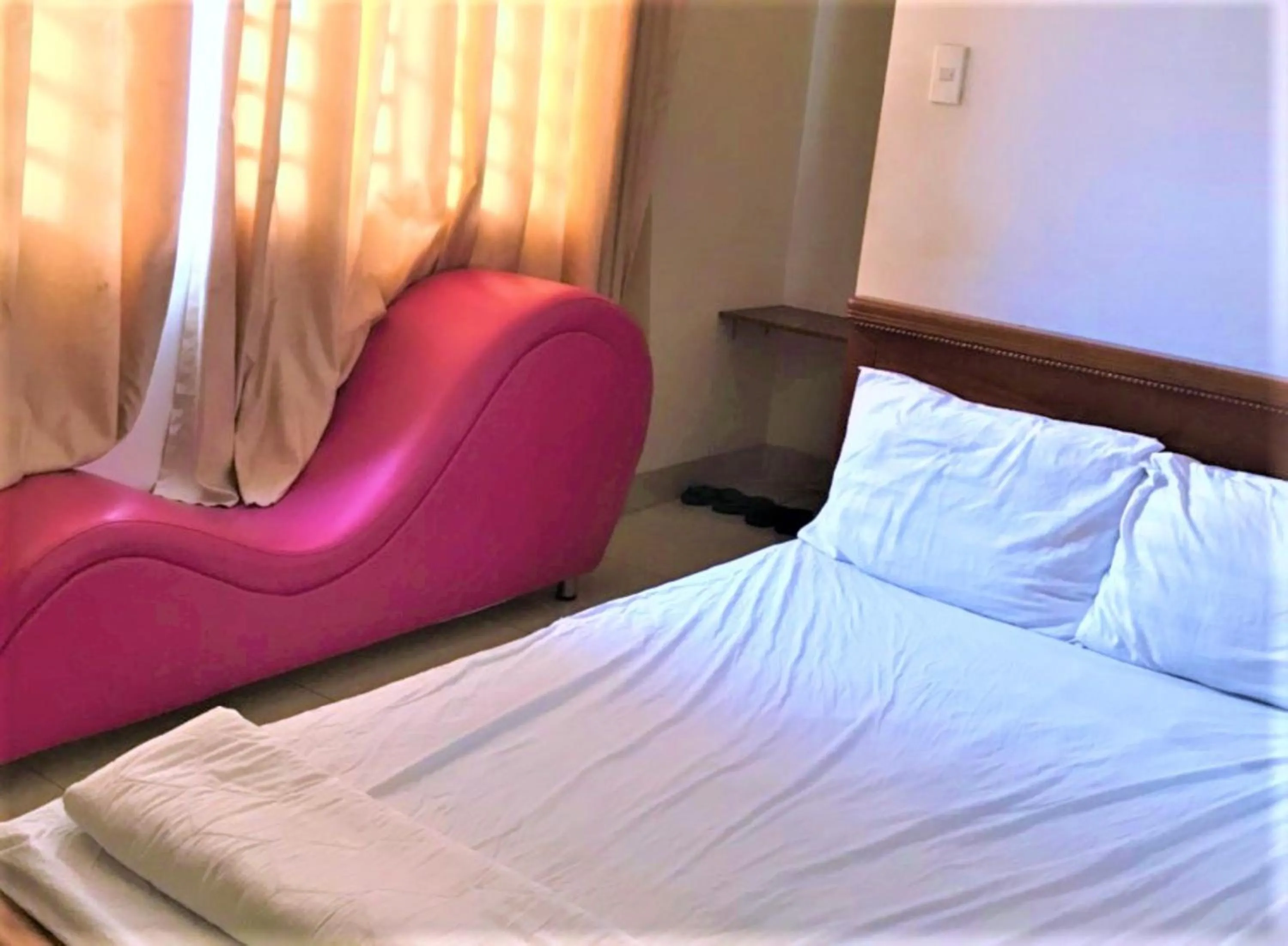 Bedroom in Dung Khanh Motel
