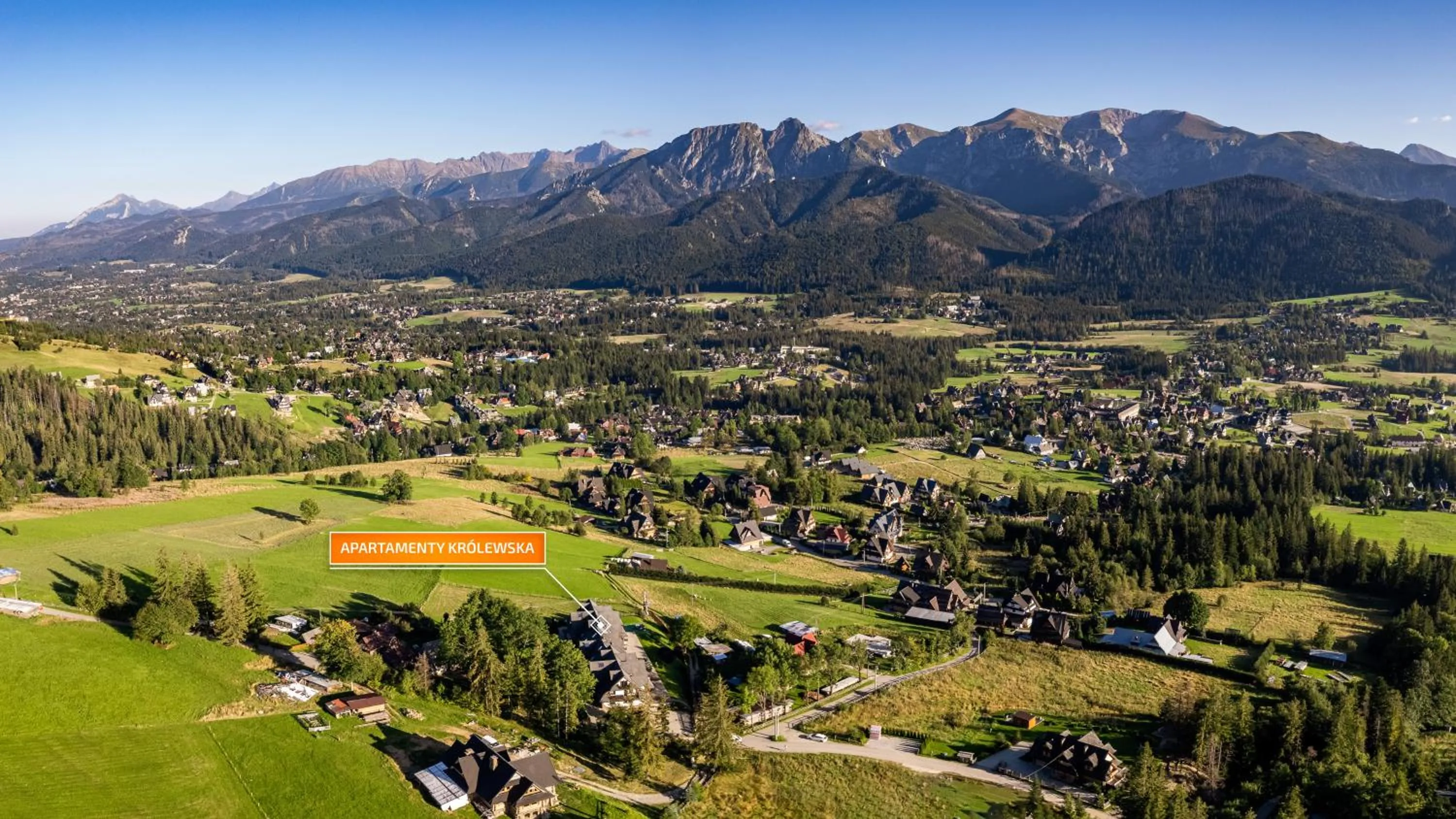 Bird's eye view in Kościelisko - Królewska, Sun & Snow