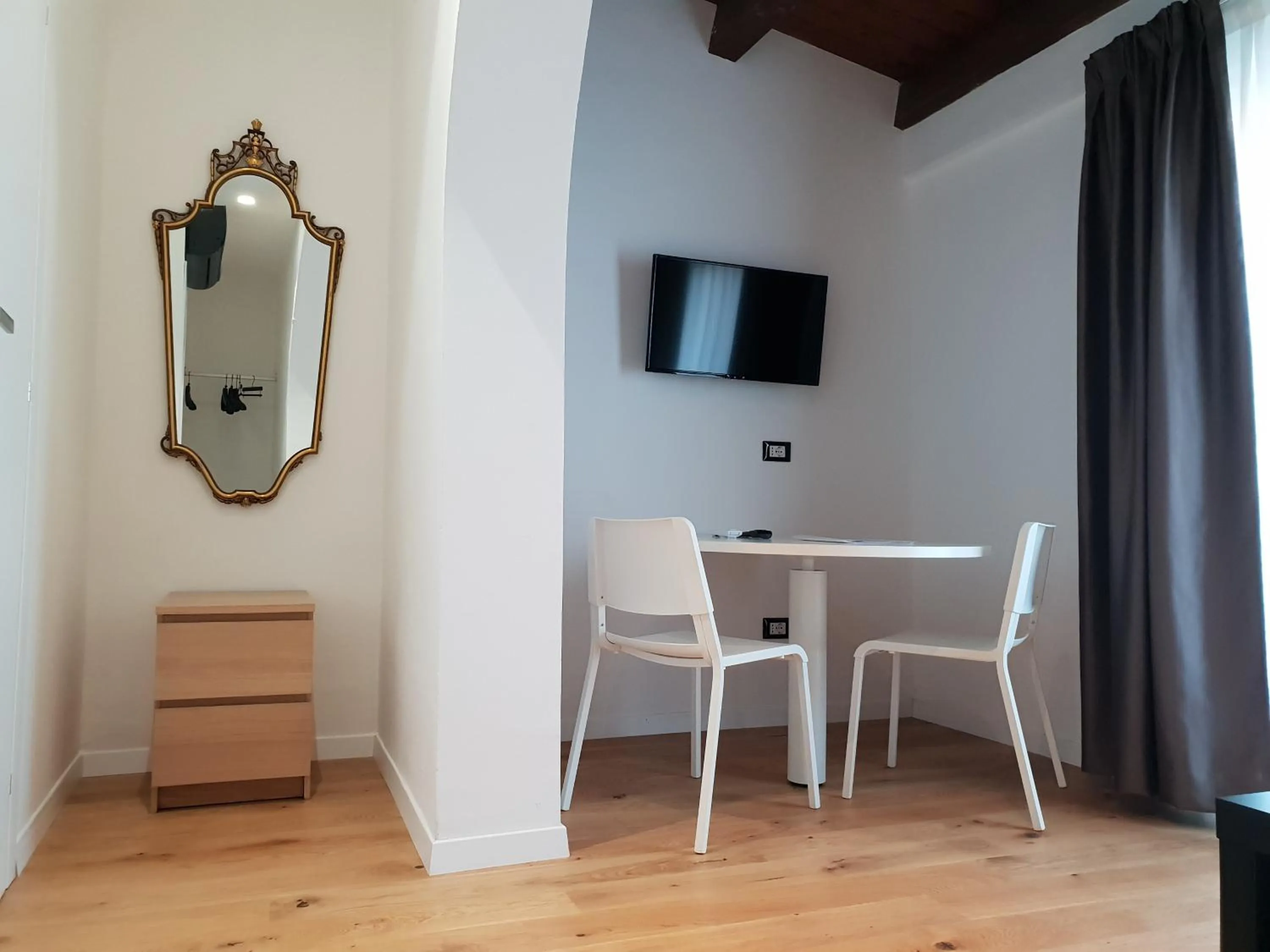 TV and multimedia in Terrazze Caracciolo