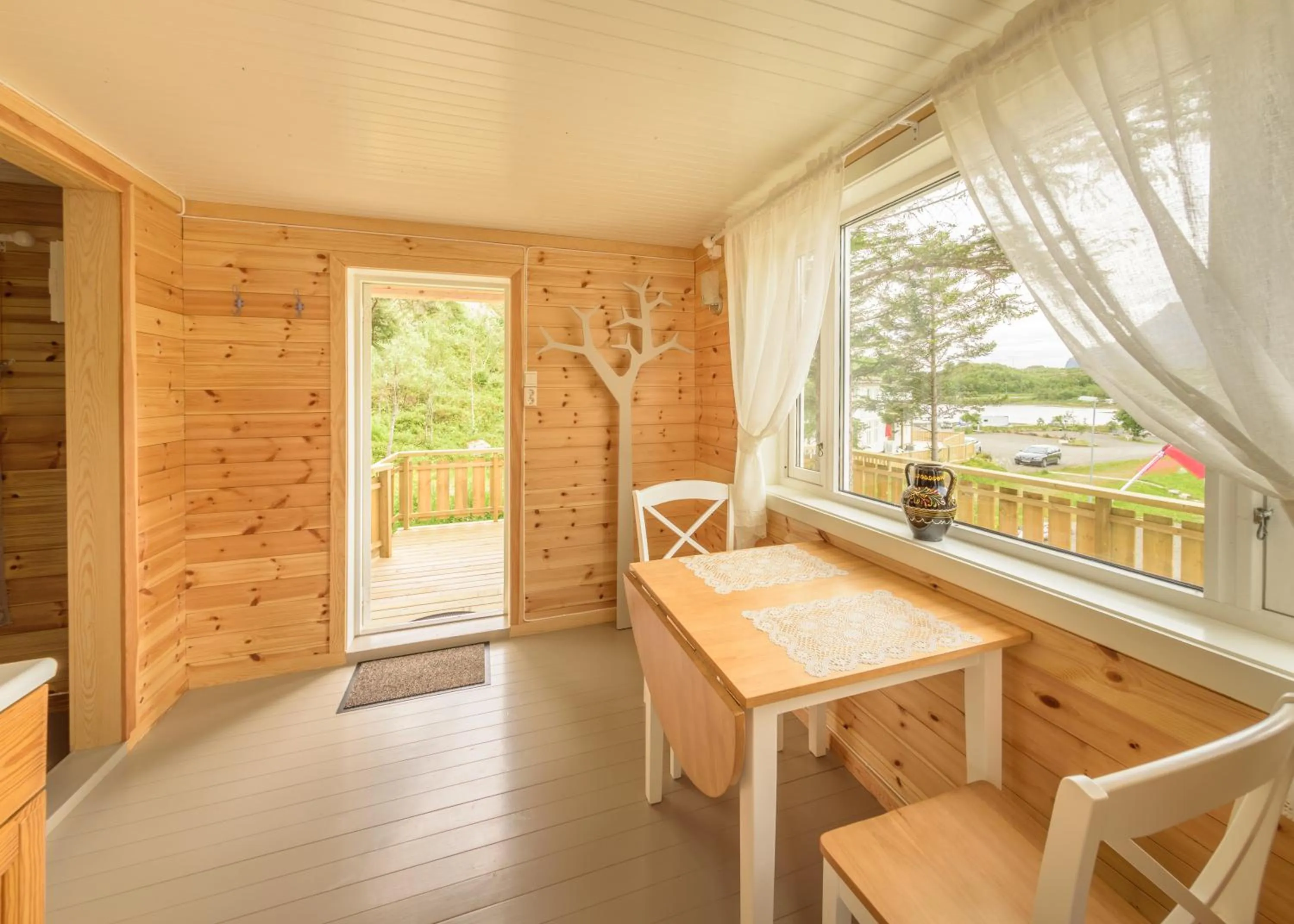Dining area in Kabelvåg Feriehus & Camping